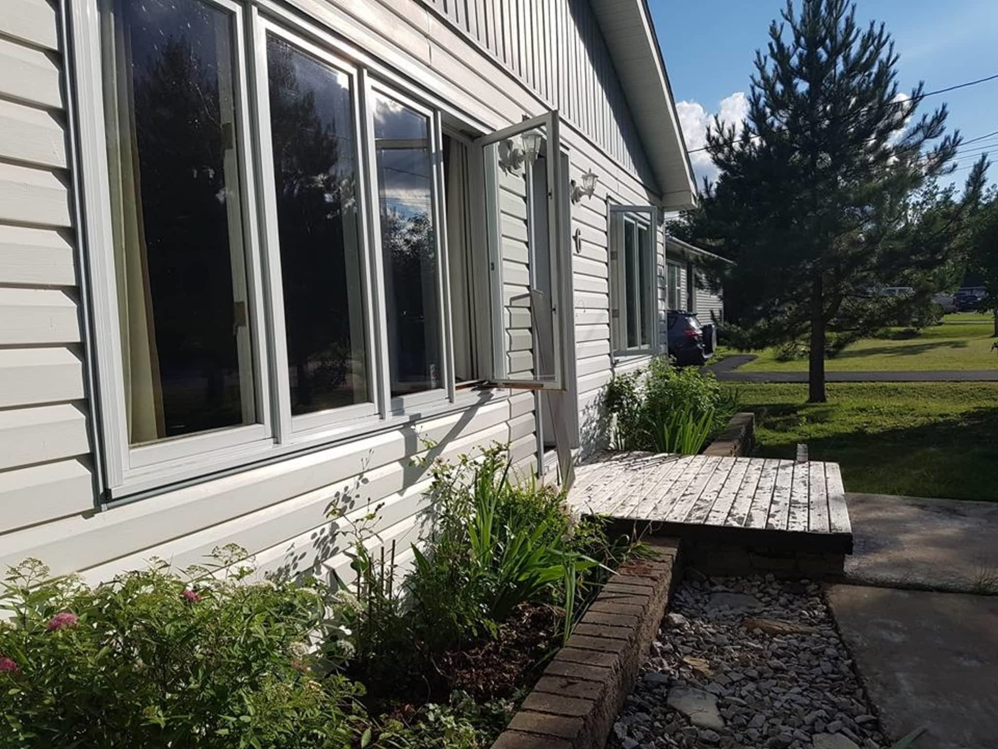 photo What a Pane Window Cleaning