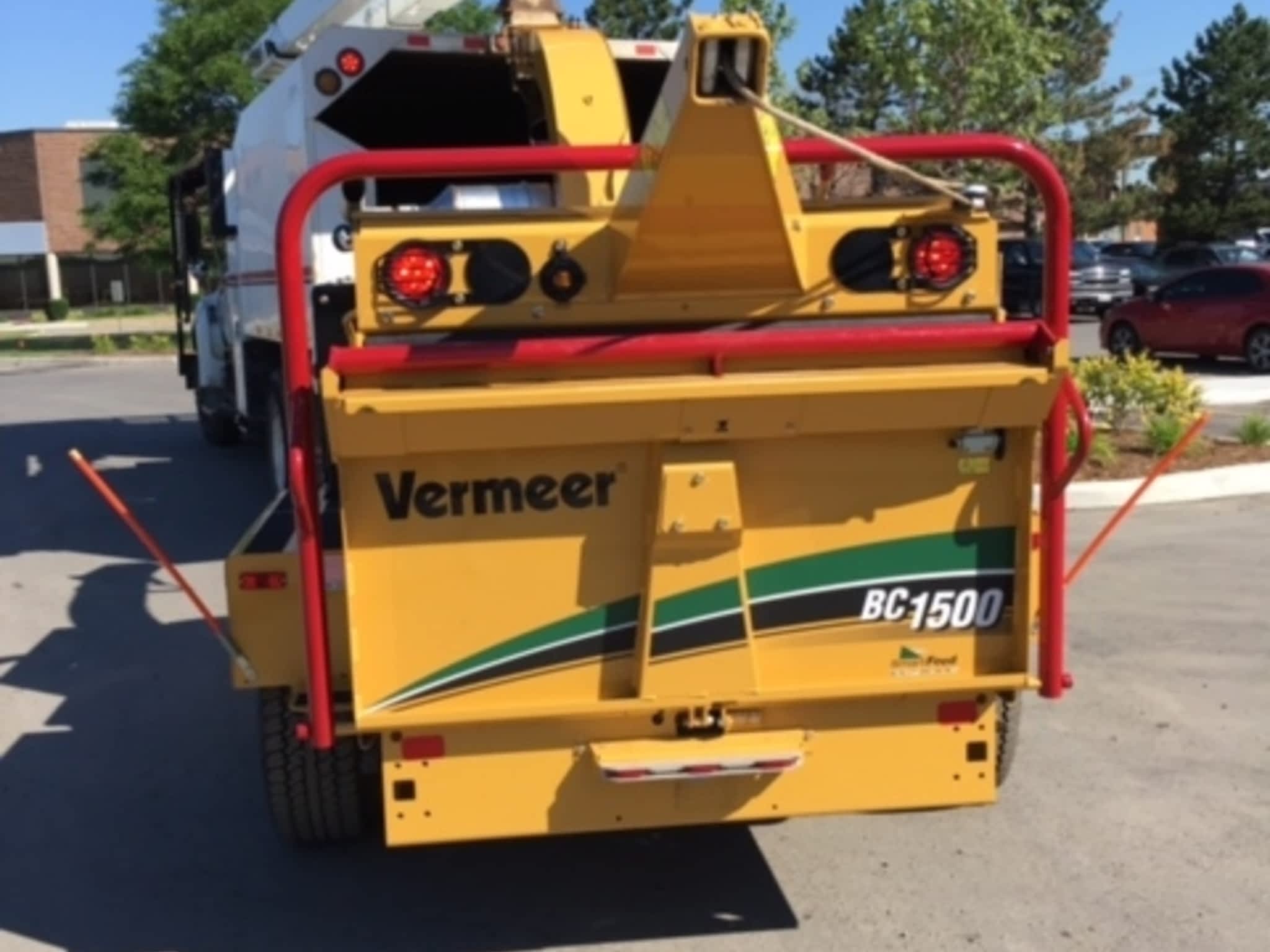 photo Ott's Tree Service