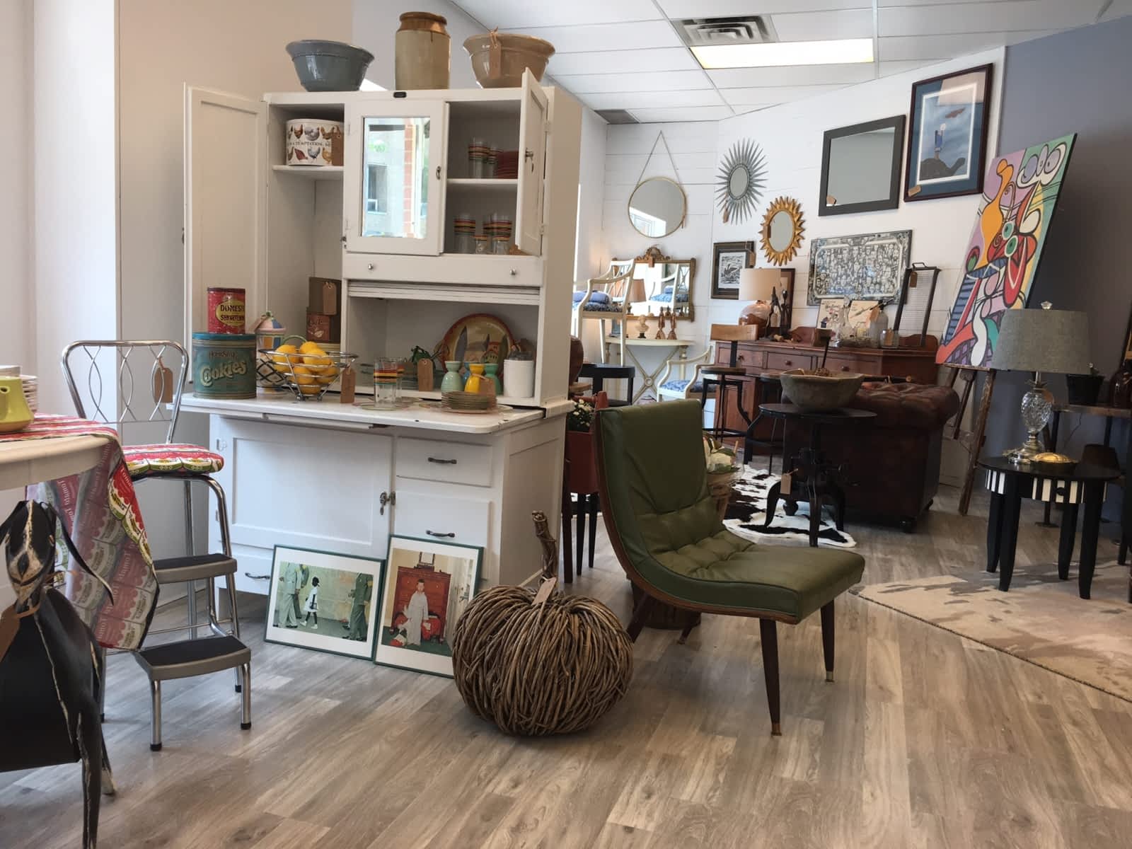 Home Decor Consignment