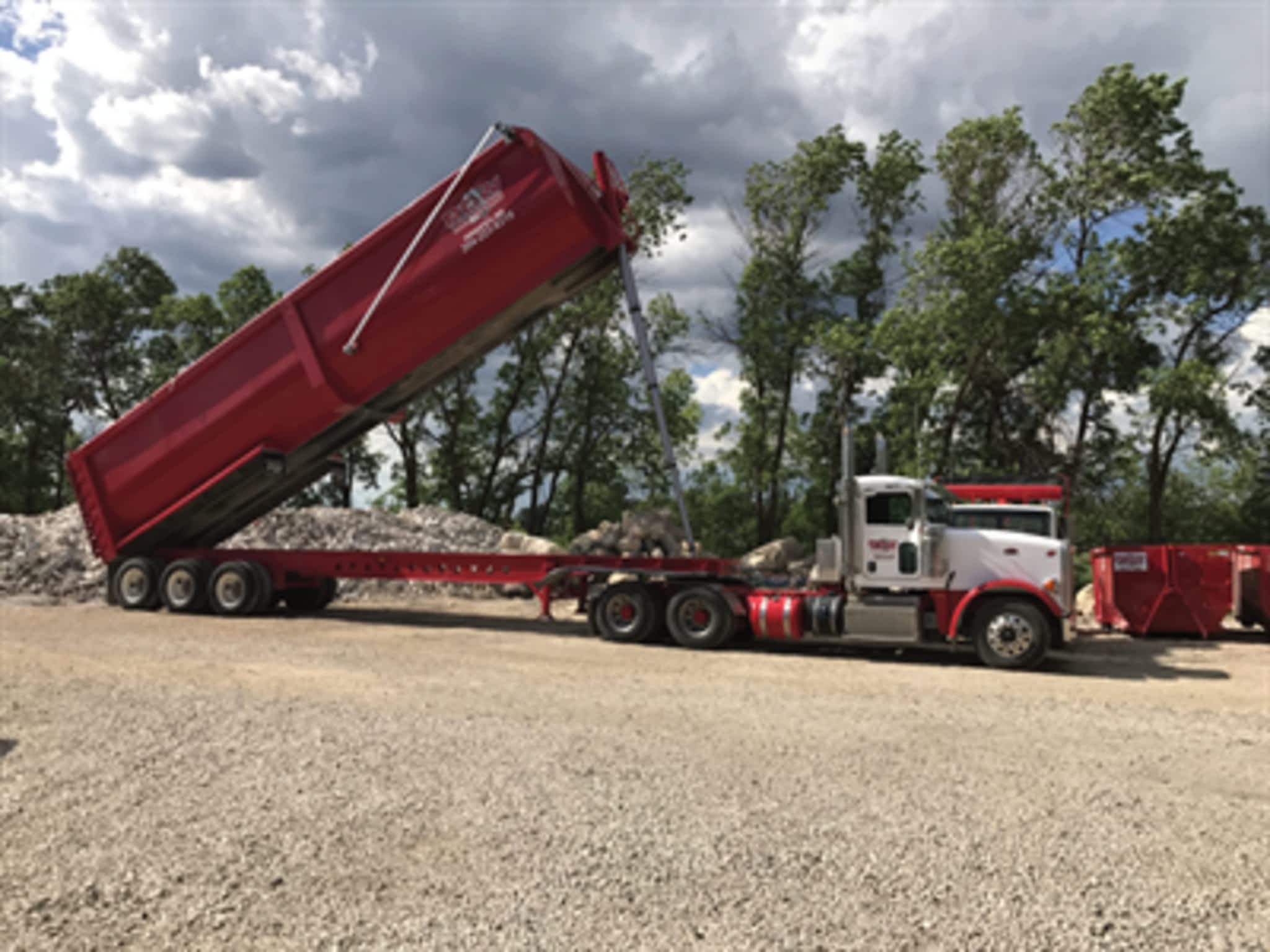 photo RDW Recycling - Bin Rental Winnipeg