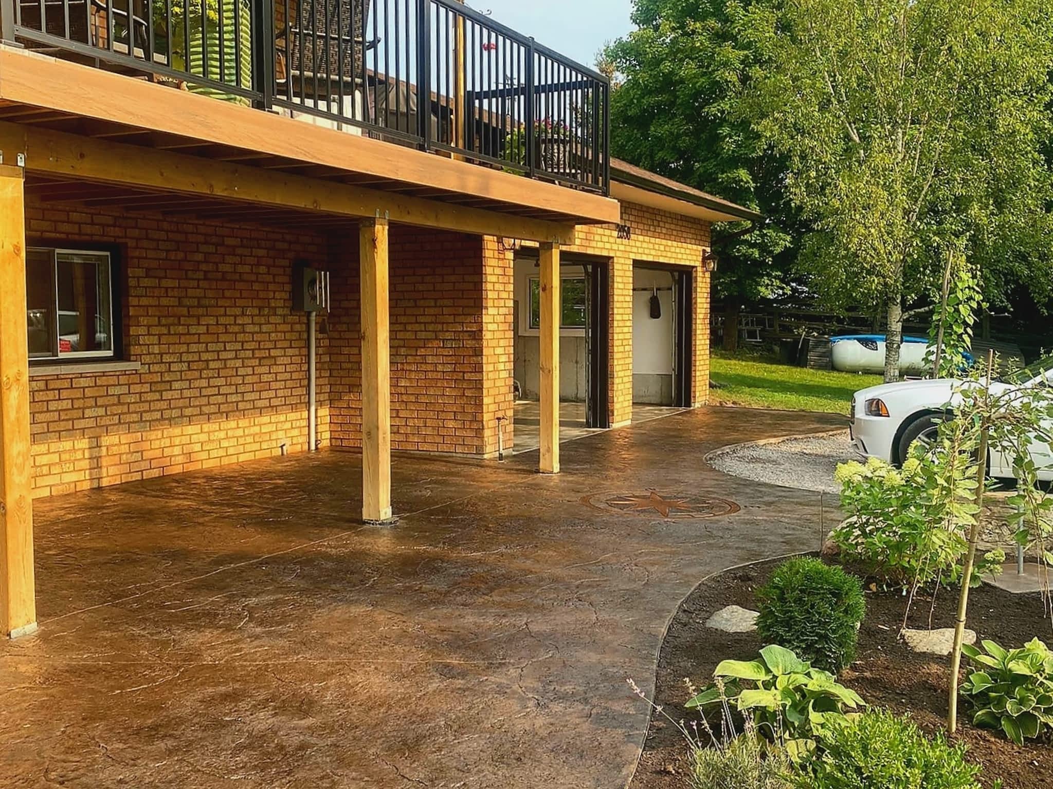 photo Van de Bor Paving Ltd