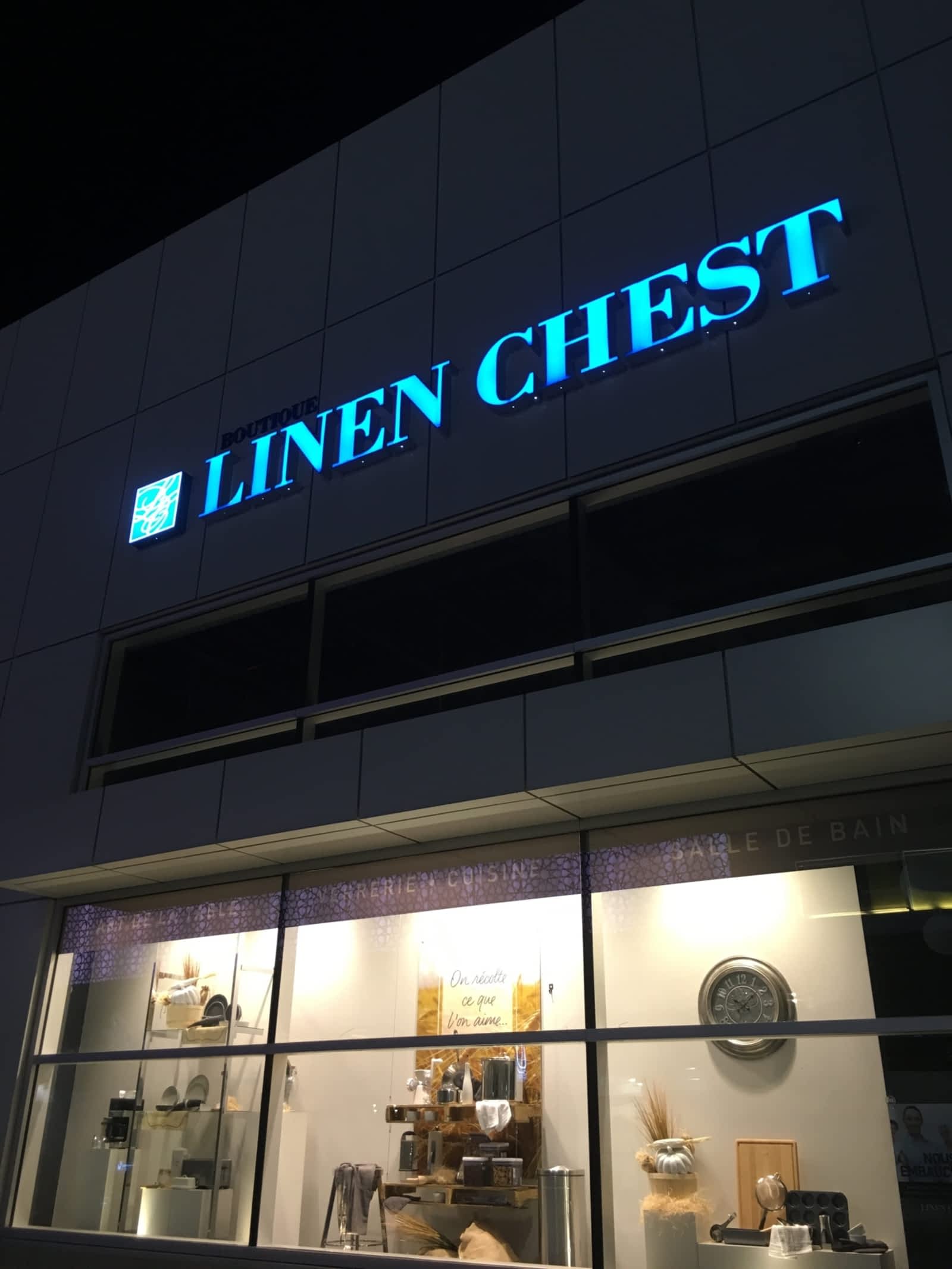 Linen Chest 1509170 Boulevard Leduc, Brossard, QC