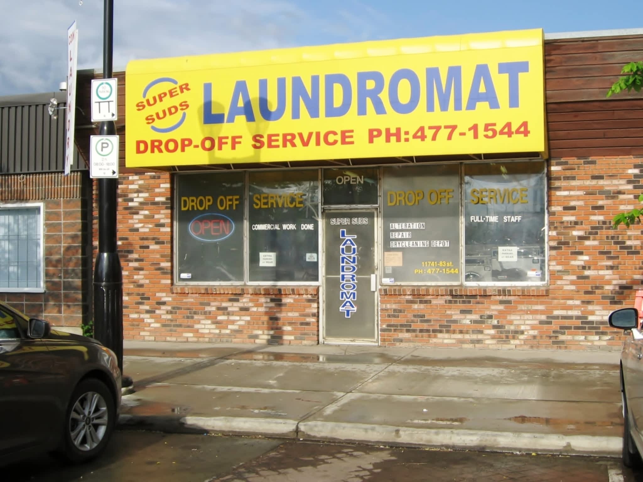 photo Super Suds Laundromat