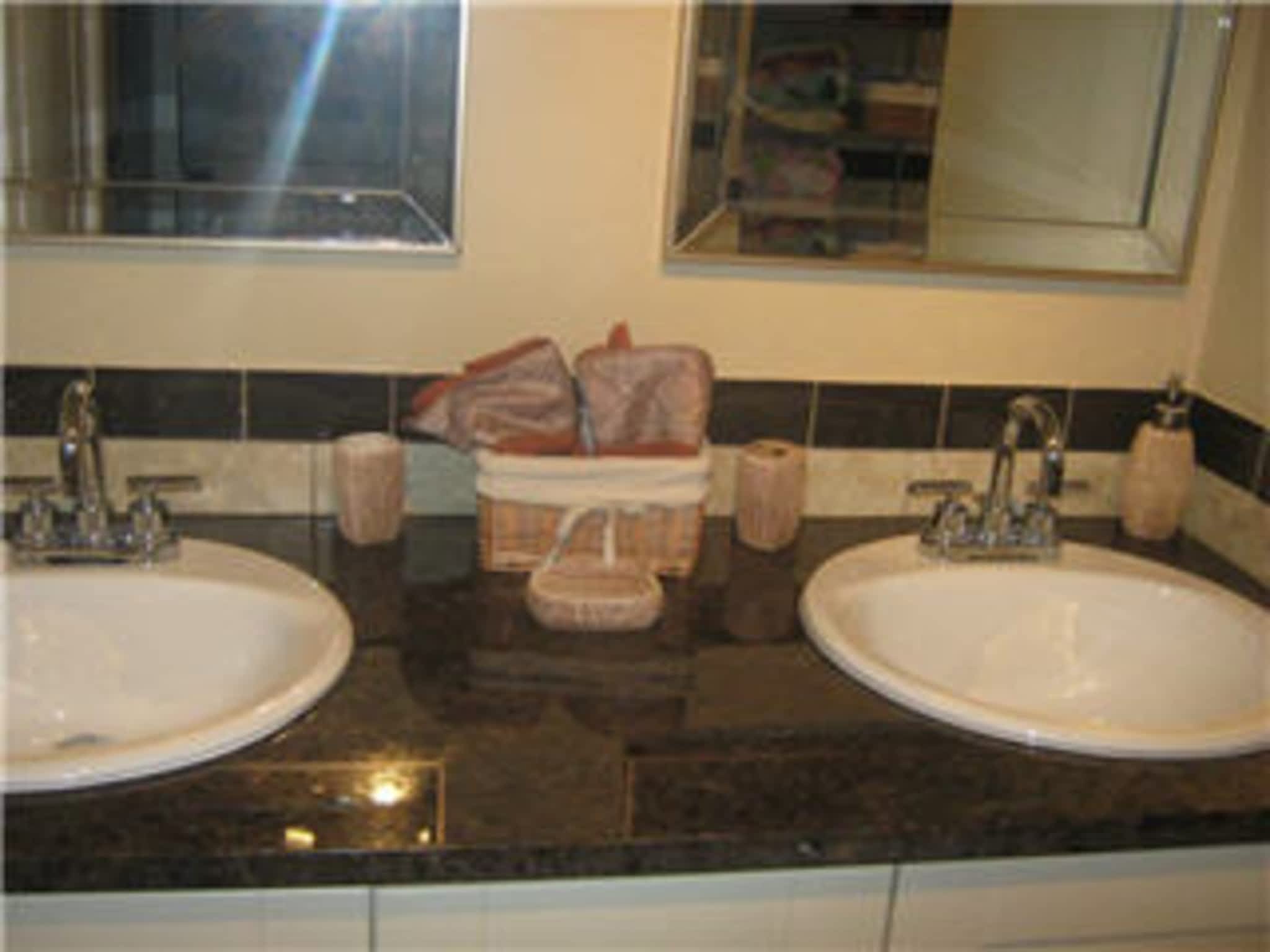 photo Cosmo's Tiling