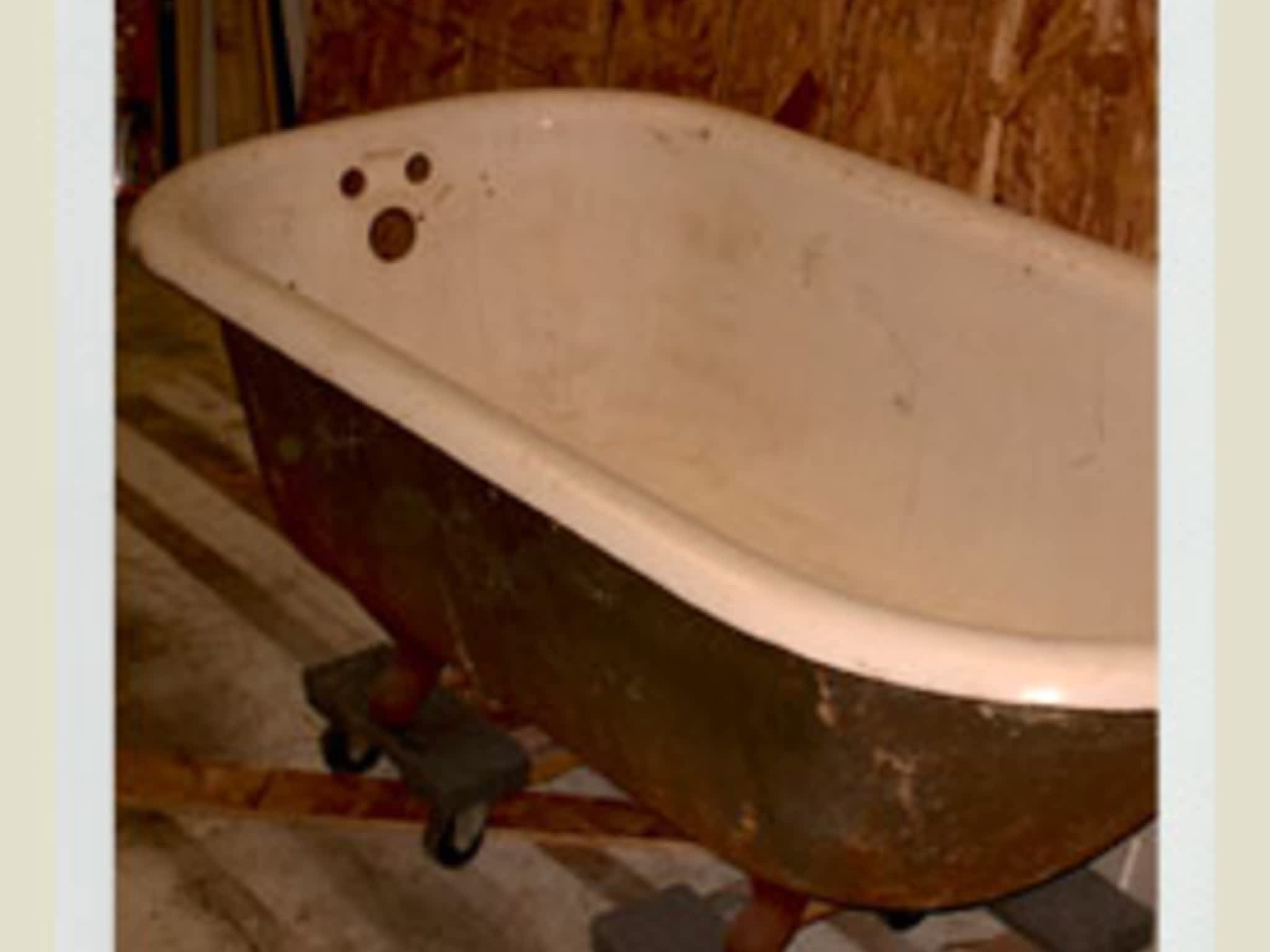 photo Bathtub Refinishing Services