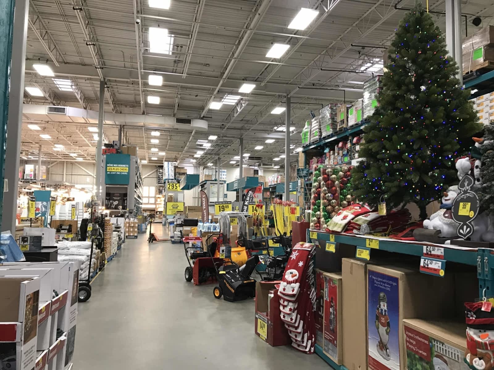 RénoDépôt Opening Hours 7277 rue SaintJacques, Montréal, QC