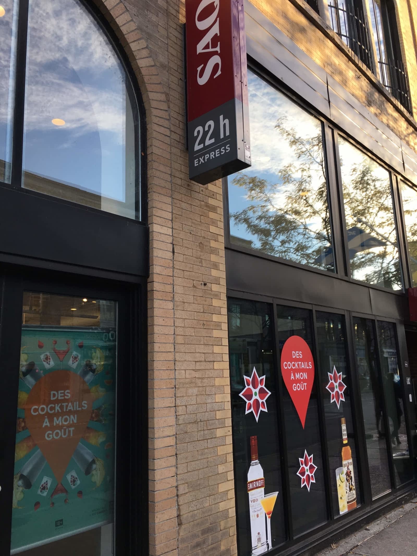 SAQ Express Horaire d'ouverture 940, av du MontRoyal E, Montréal, QC