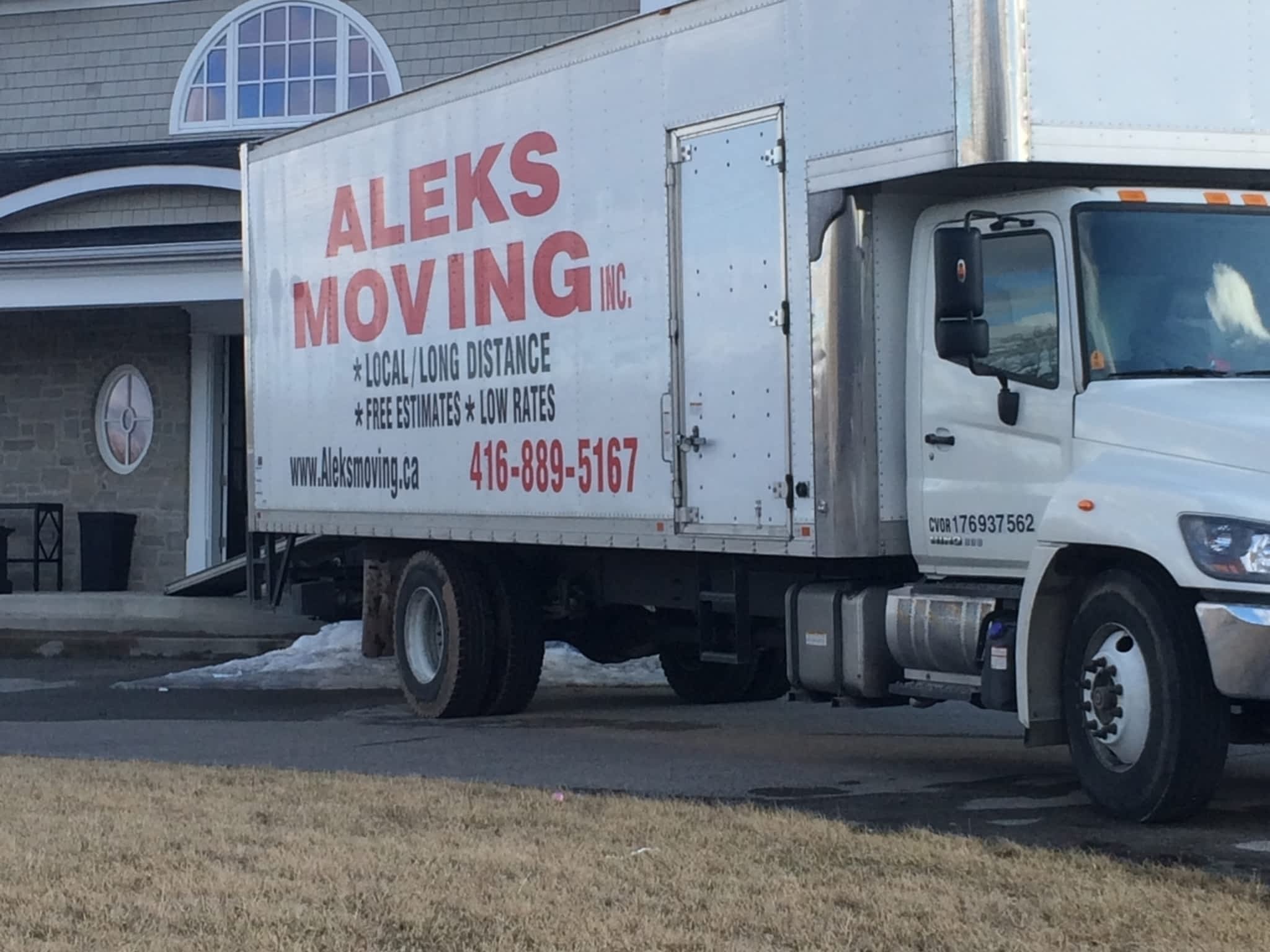 photo Aleks Moving