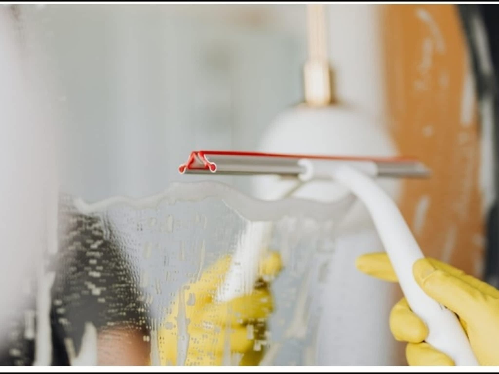 photo L & J Diamond Maintenance