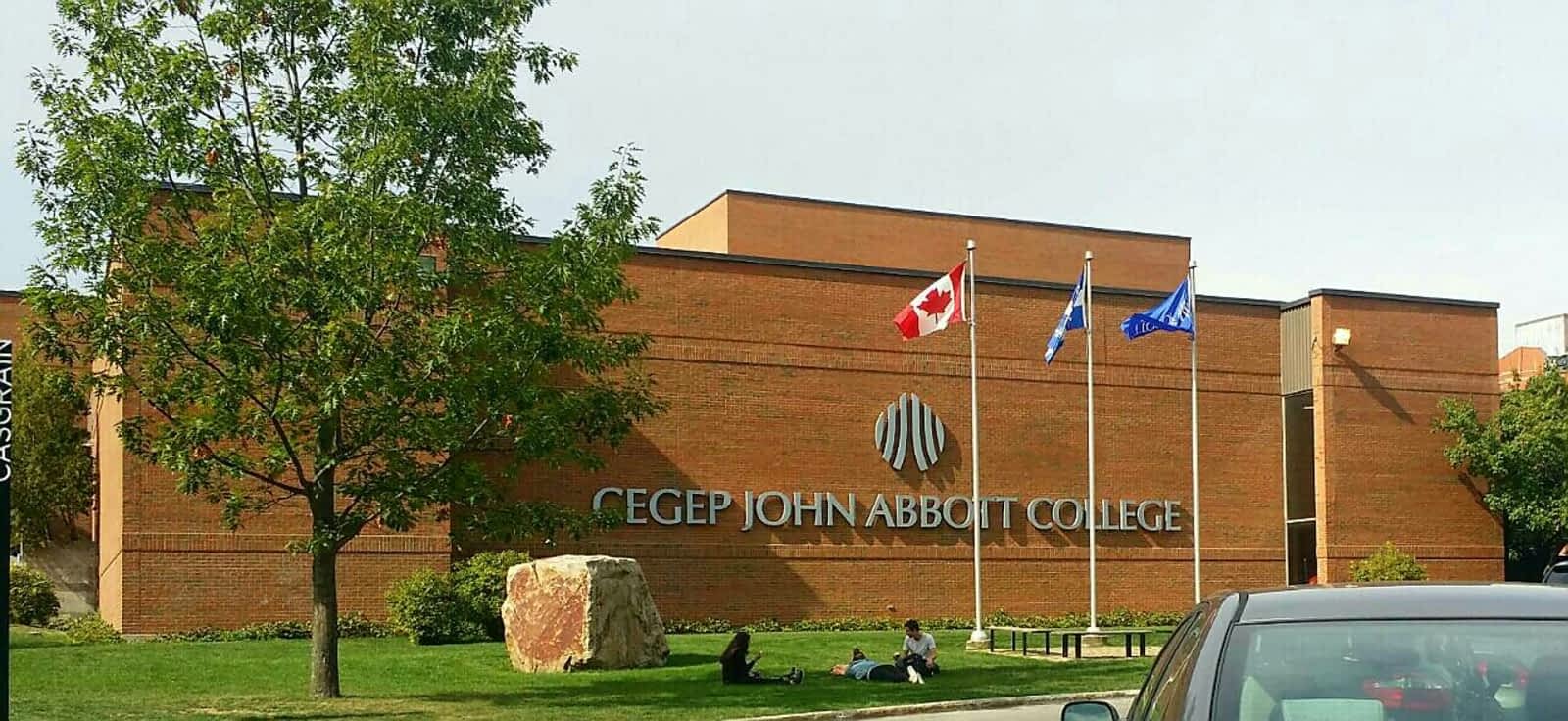 John Abbott College CEGEP - 2000-21275, rue Lakeshore, Sainte-Anne-de ...