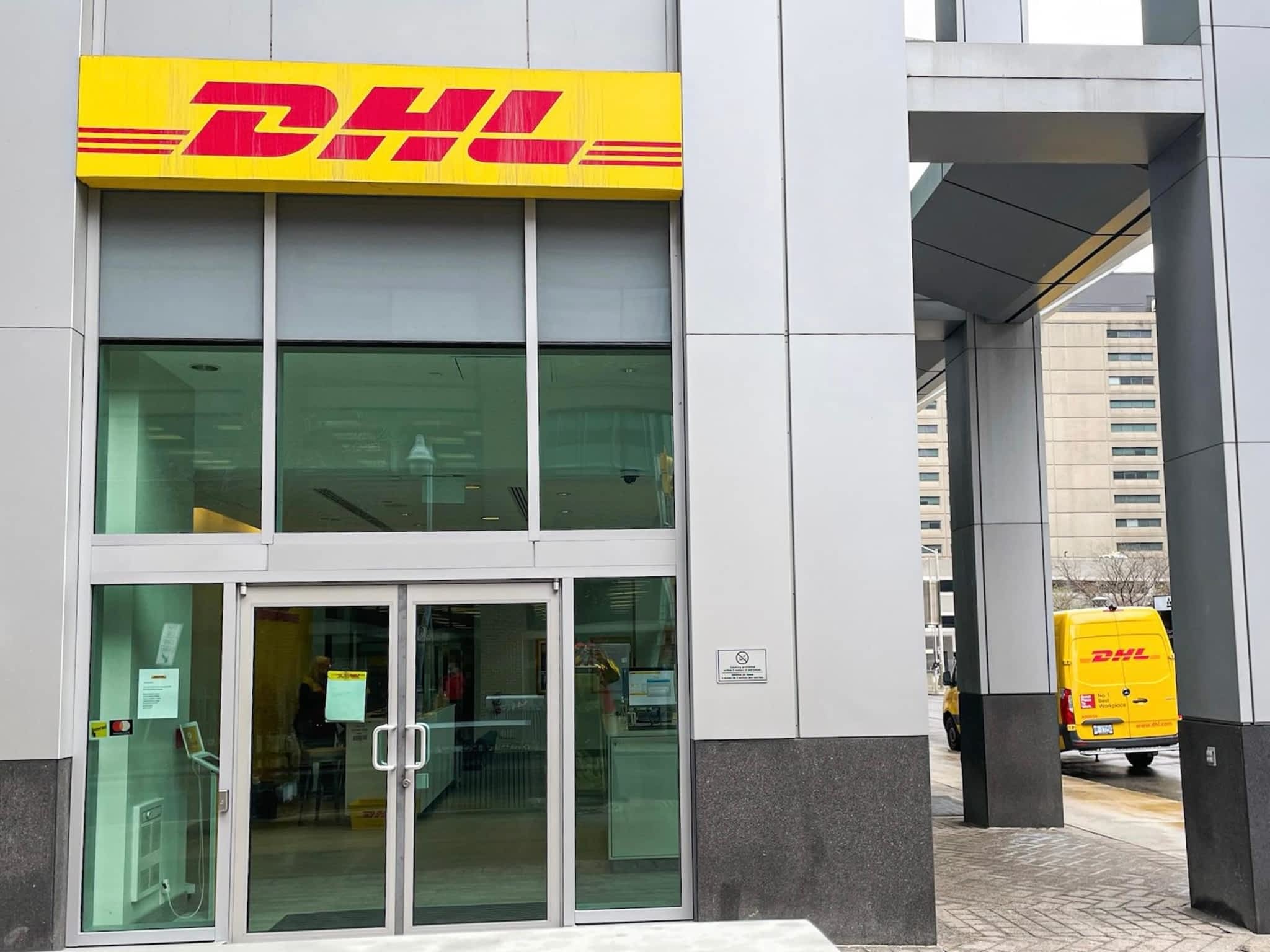 photo DHL Express Service Point Ottawa