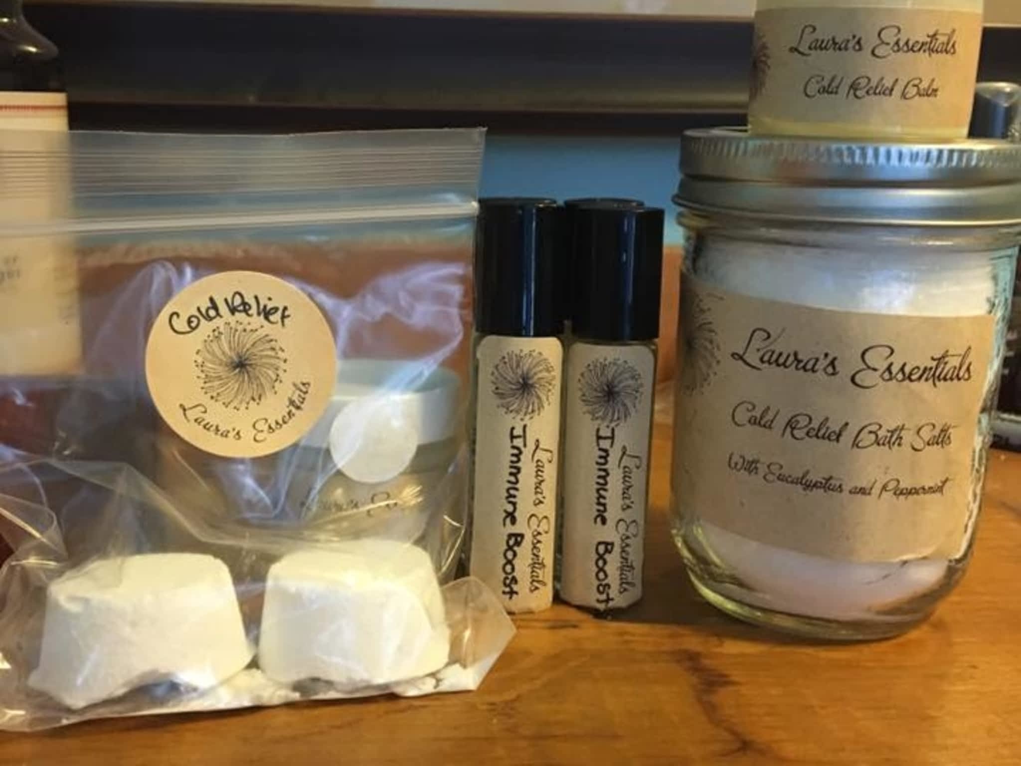 photo Laura's Essentials