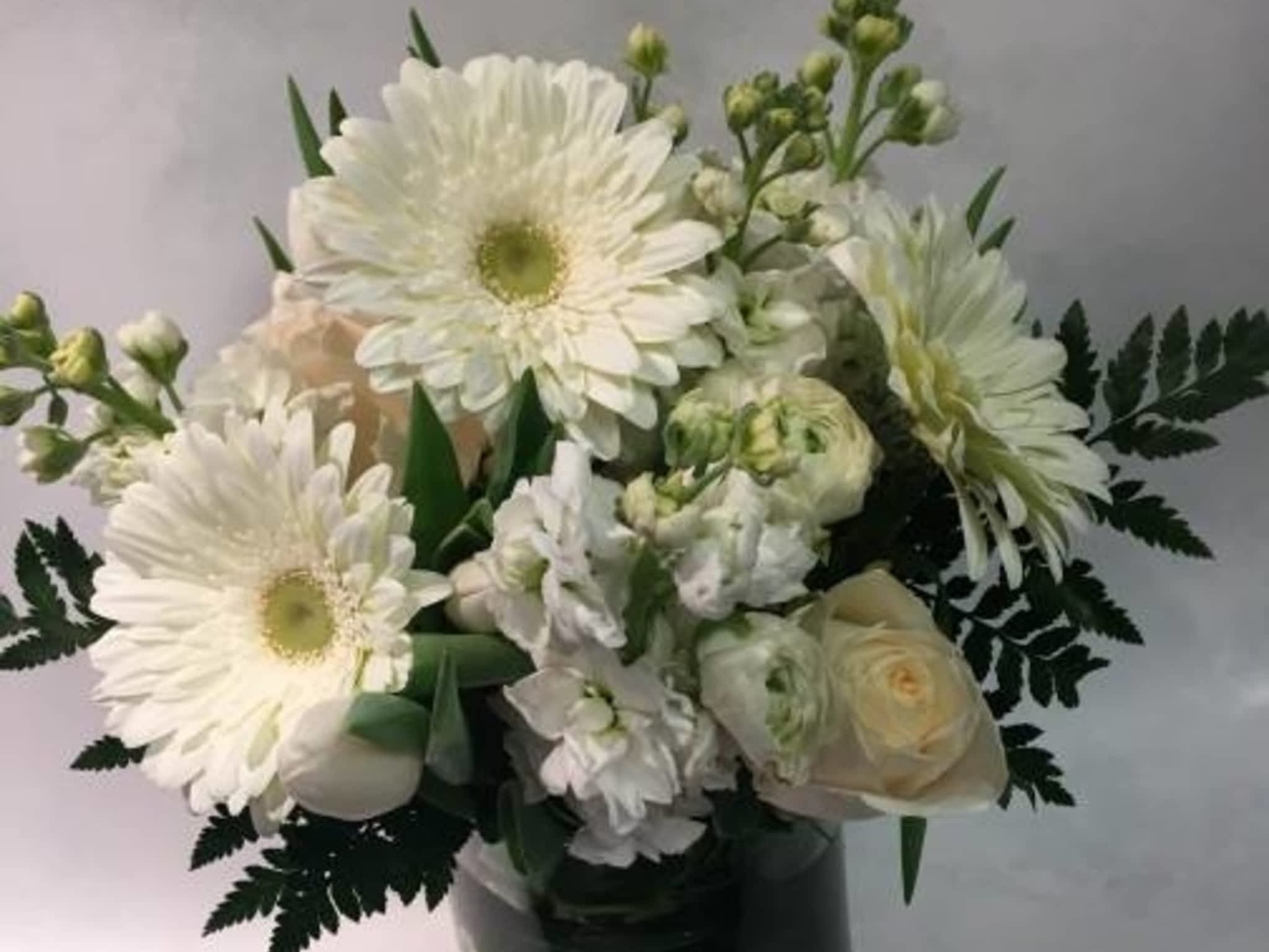 photo Serendipity Florals