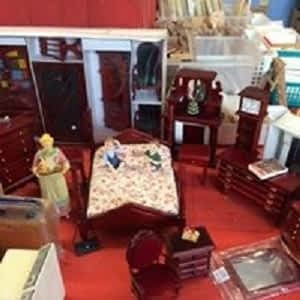 dollhouse shoppe