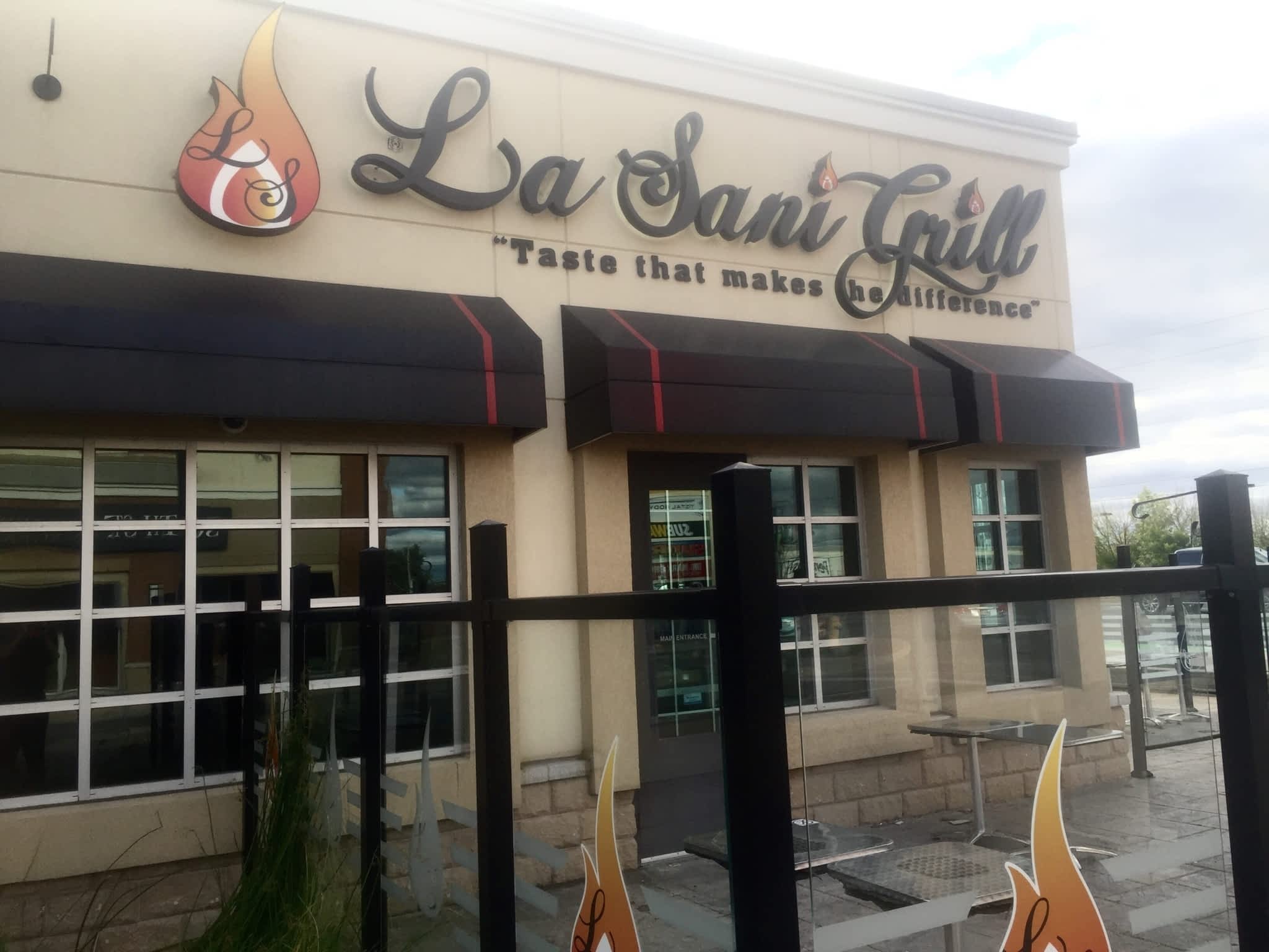 photo La Sani Grill