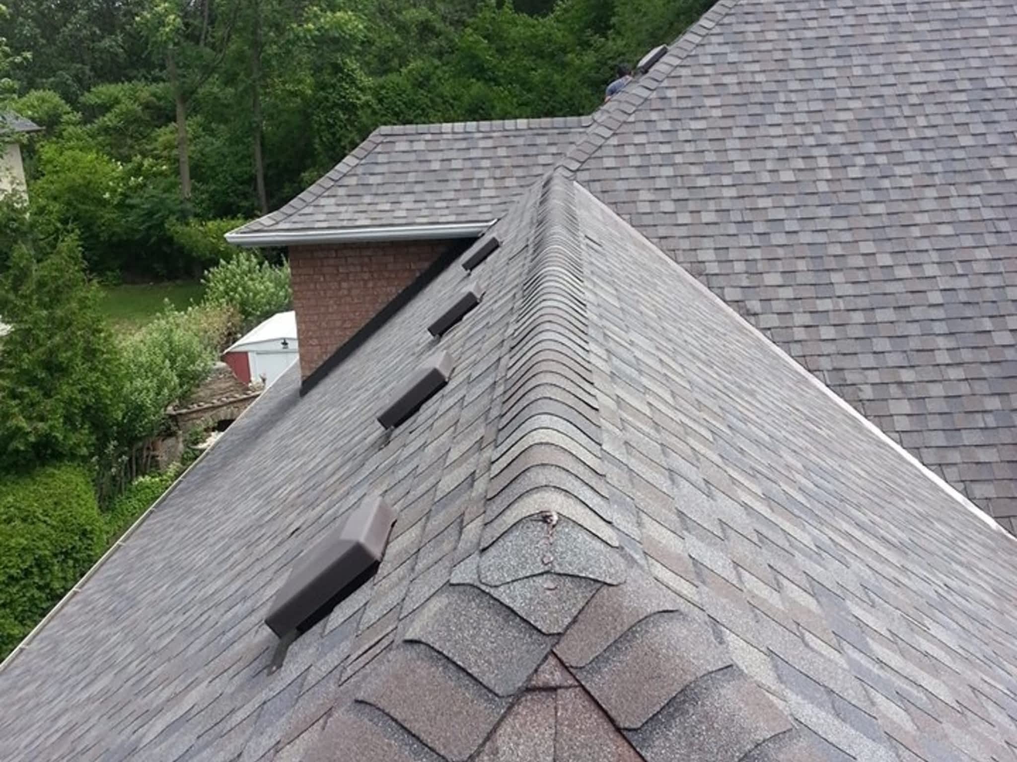 photo Rugged Roofing