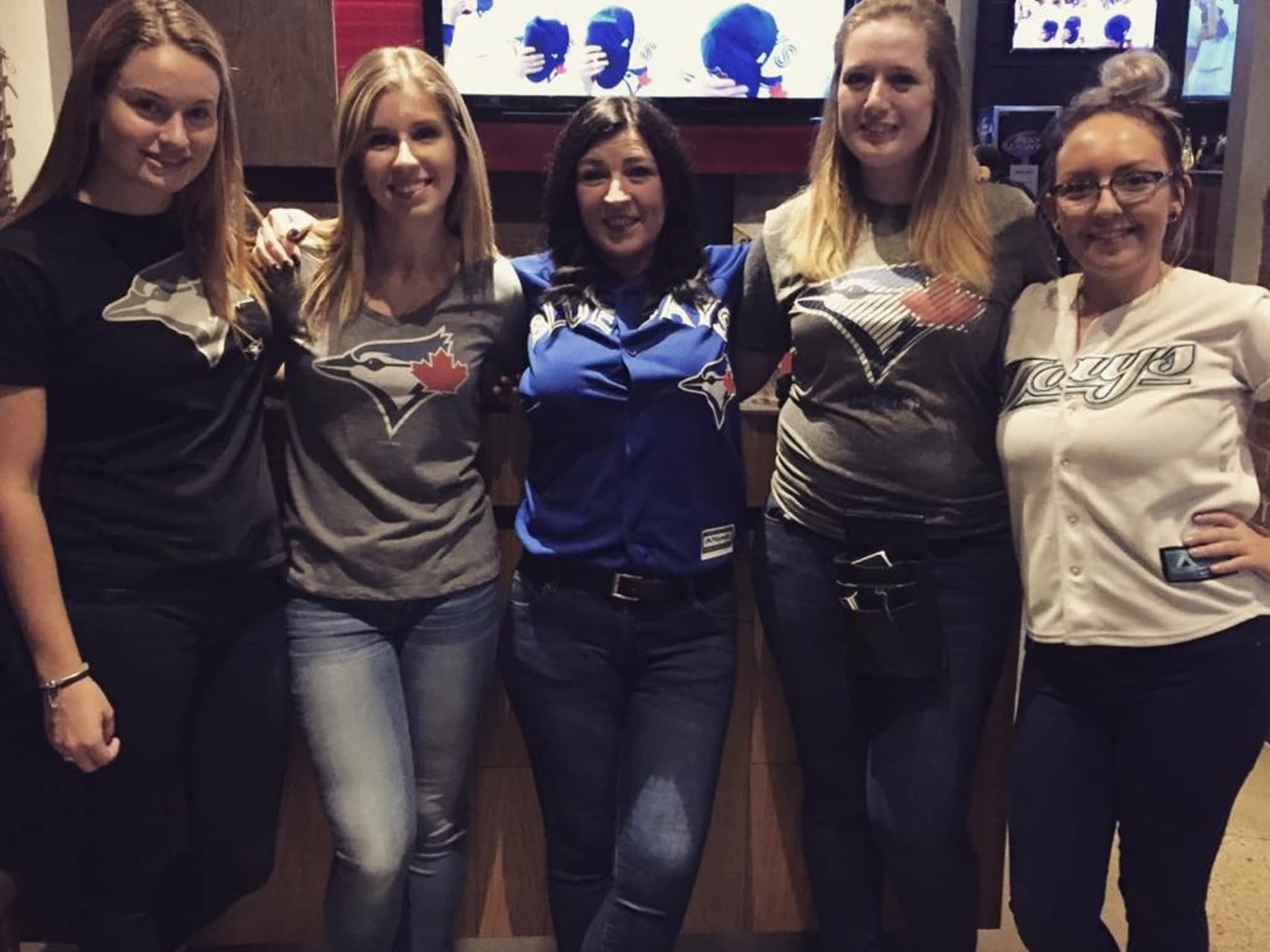 Shoeless Joe's Sports Grill Guelph, ON 5 Clair Road West Unit 5