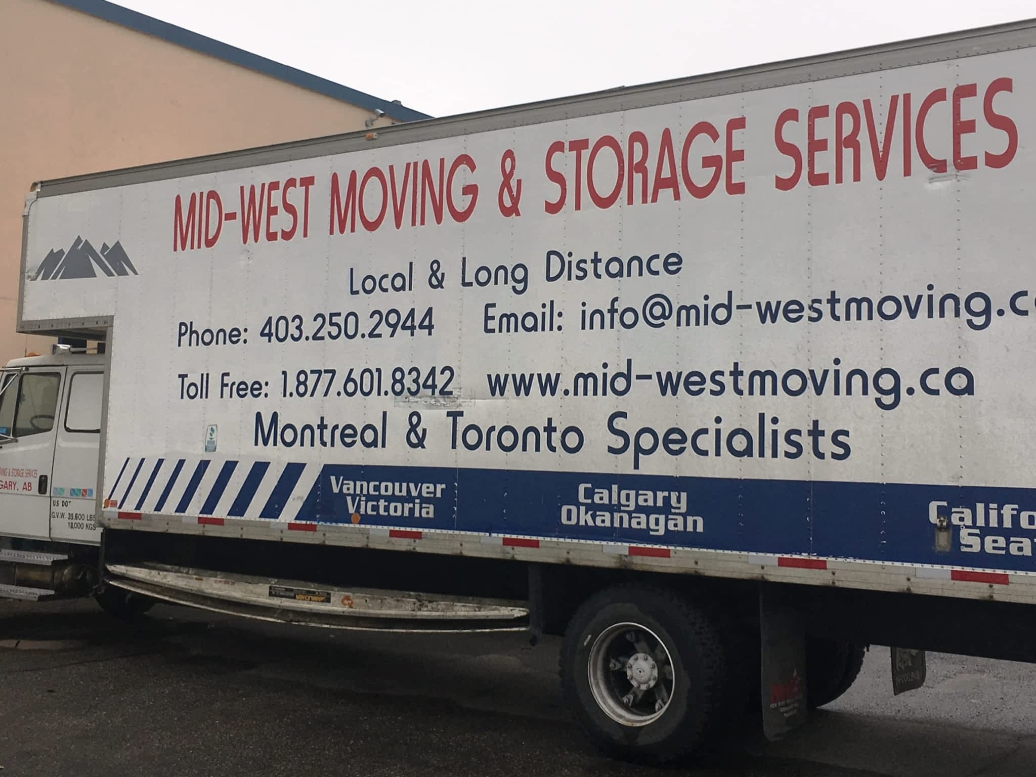 photo Mid-West Moving & Storage Services Inc