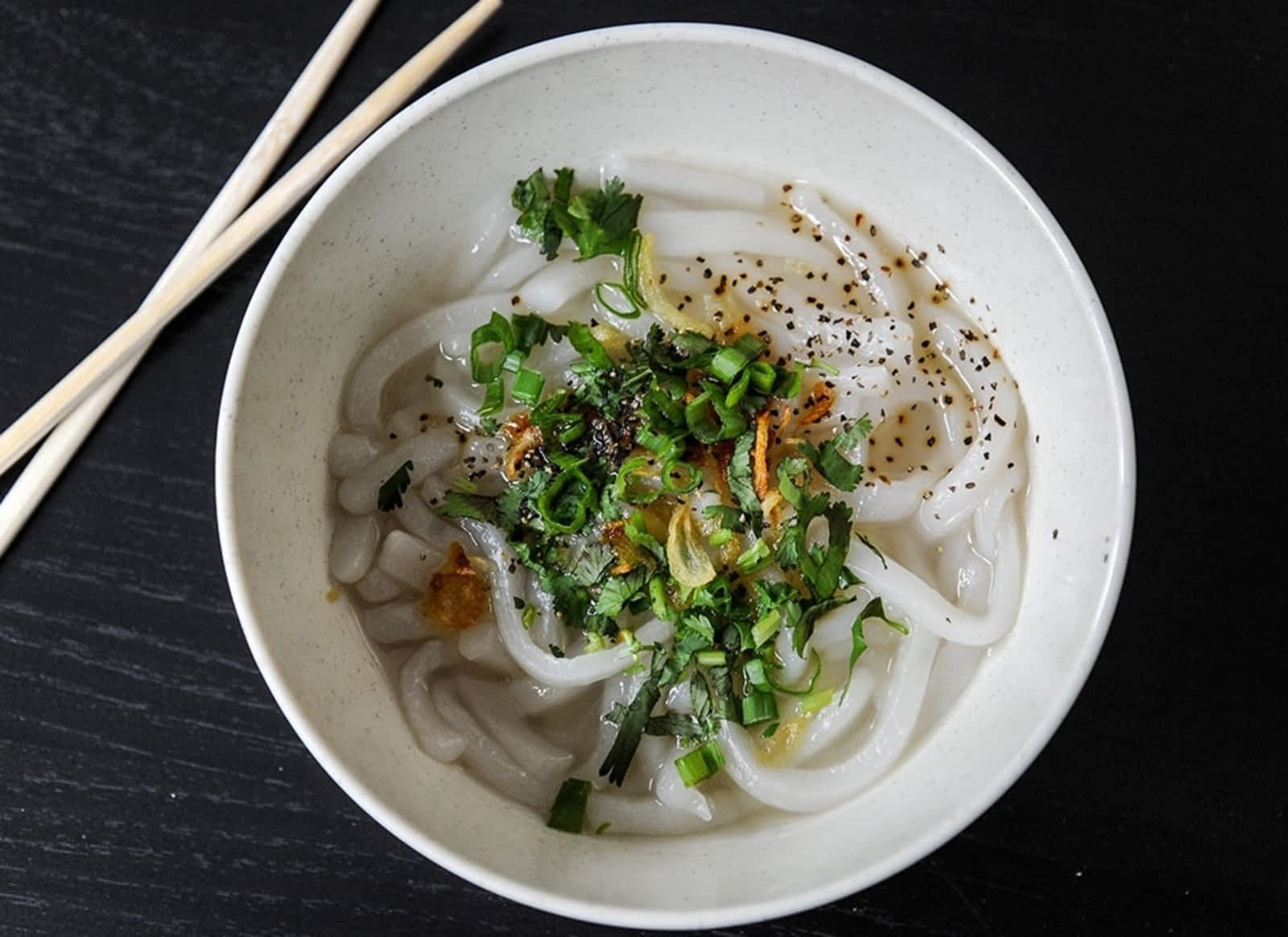 Lao Thai Restaurant Menu Hours Prices 4 Gladstone Ave