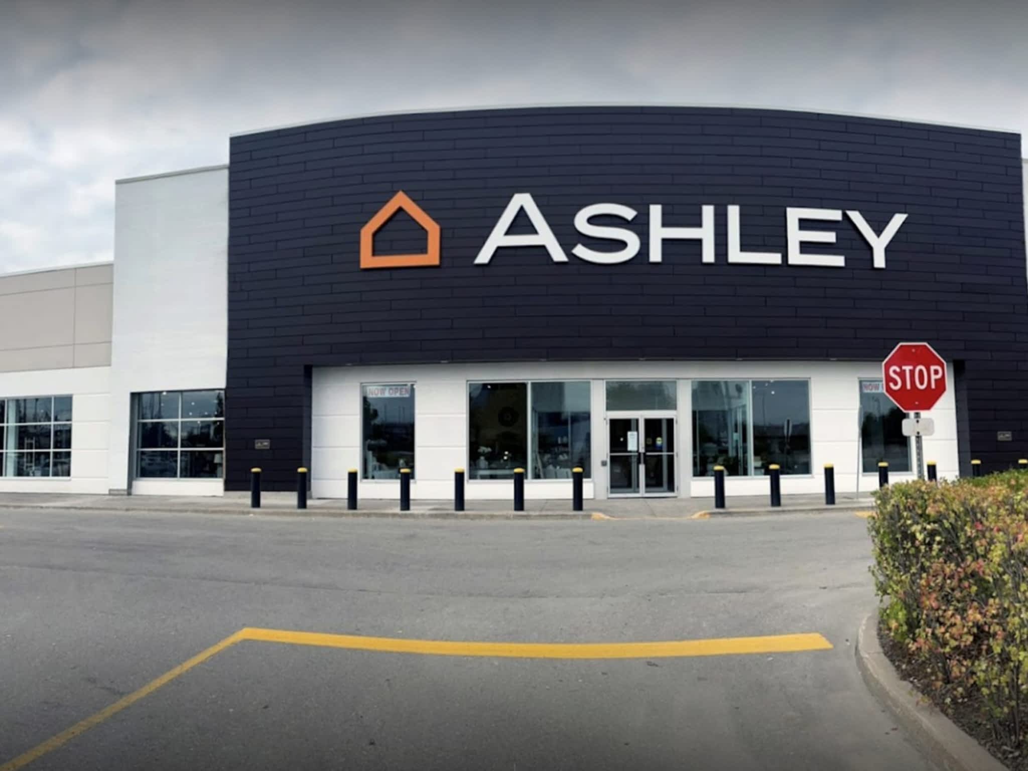 photo Ashley HomeStore