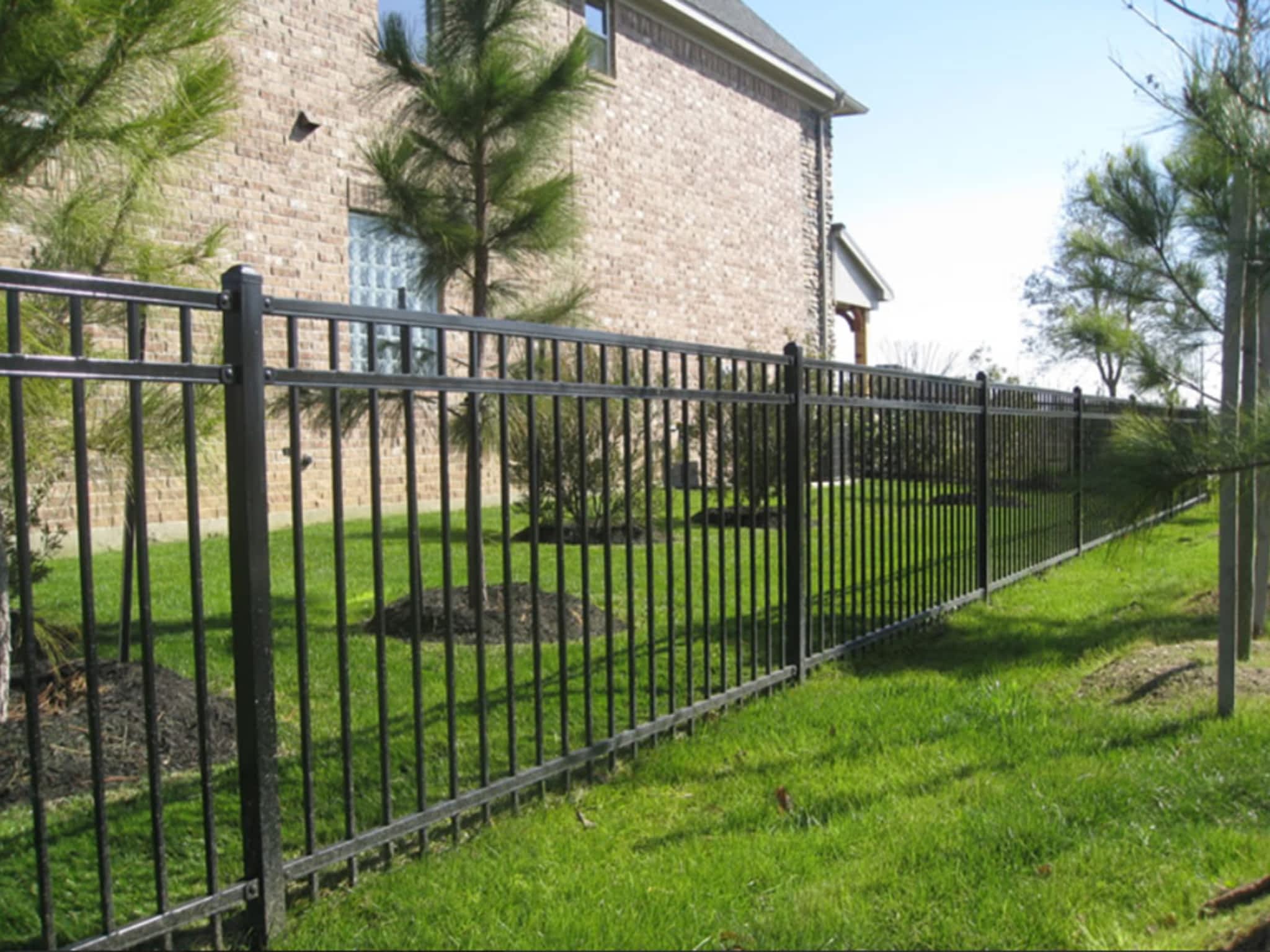 photo Wallace + Wallace Fences & Overhead Doors