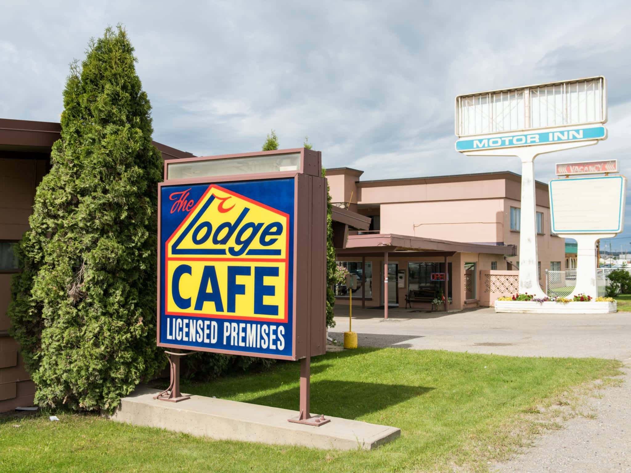 photo The Lodge Motor Inn