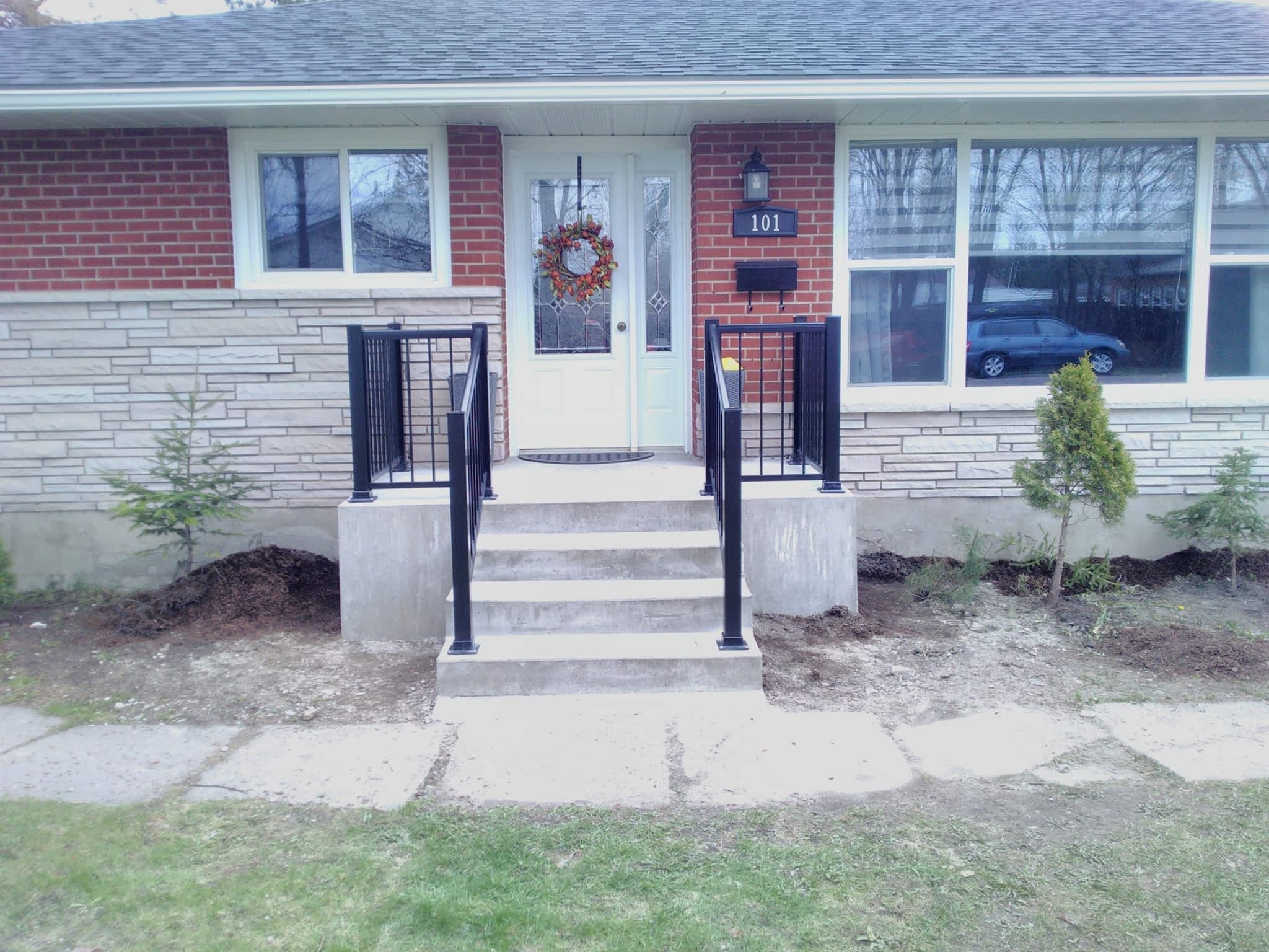 photo Ottawa Valley Aluminium Railing & Decks Co