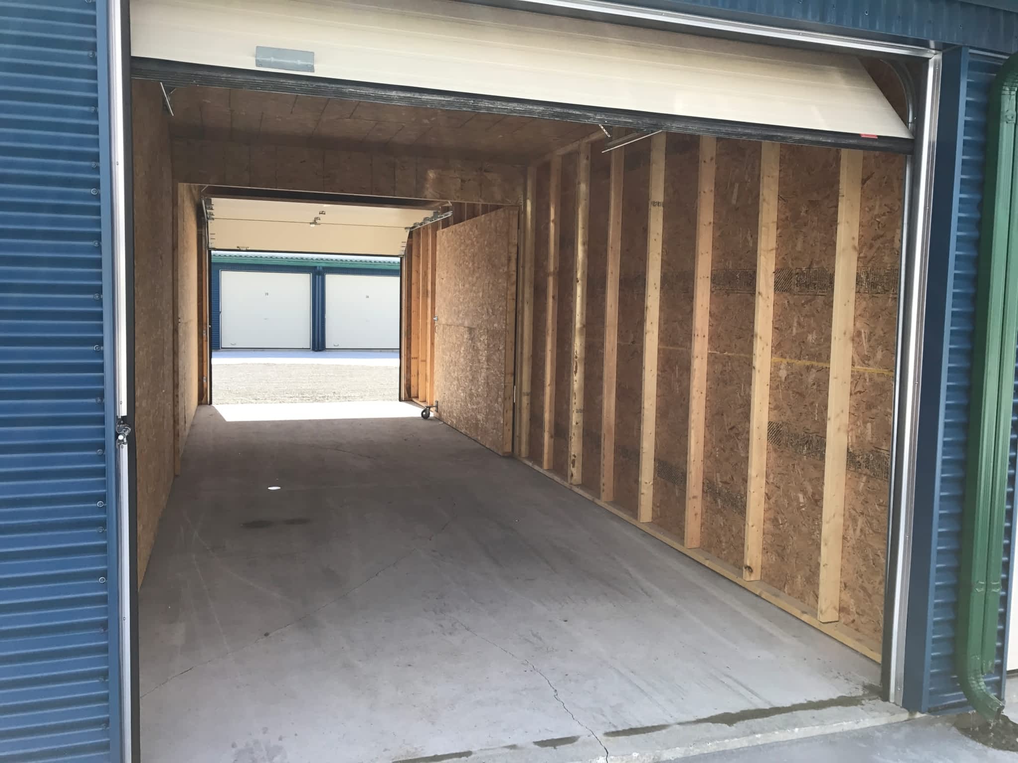 photo Entrepôts C F Mini