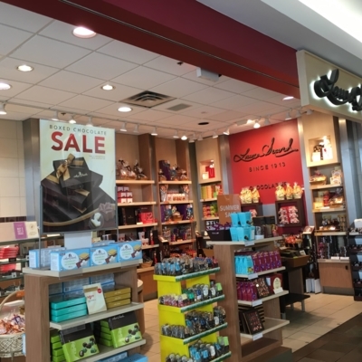 Laura Secord - Shopping Centres & Malls