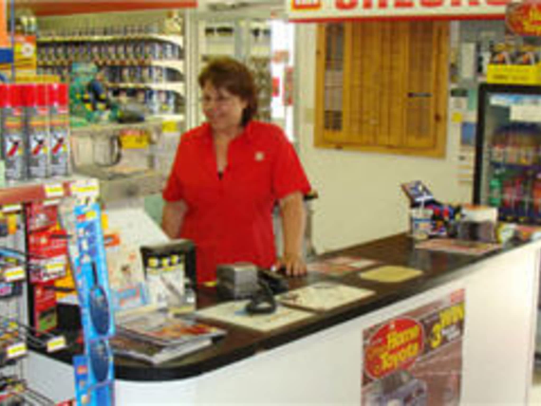 photo Rossow Home Hardware Building Centre