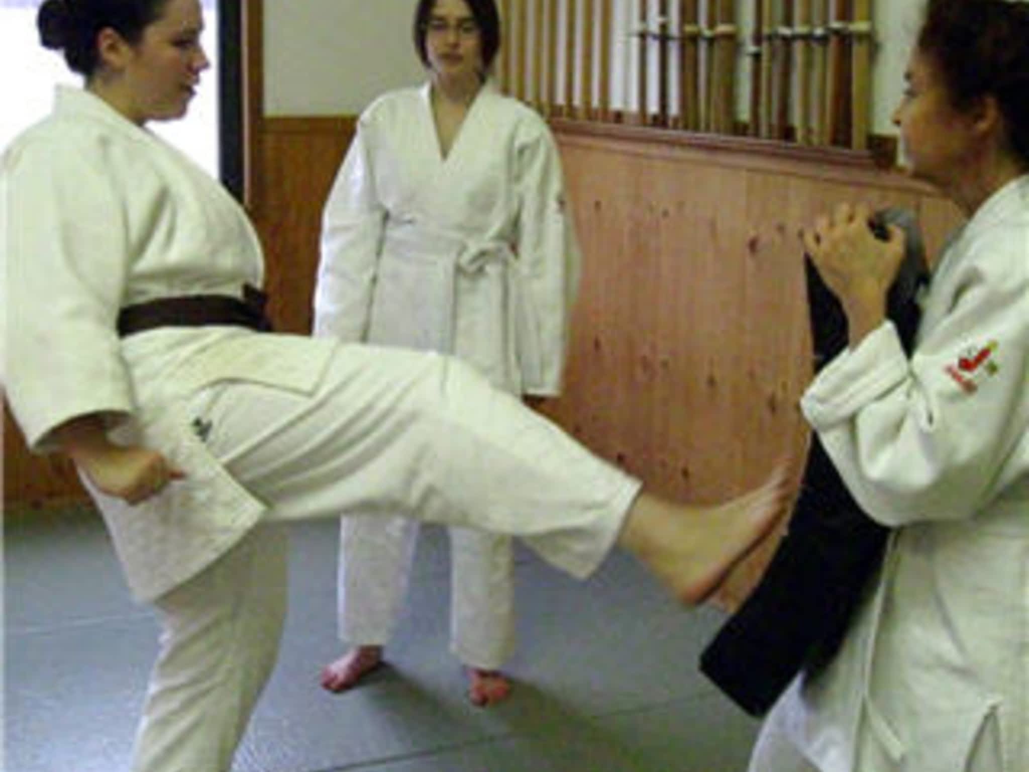 photo Academy of Martial Arts Tankyushin