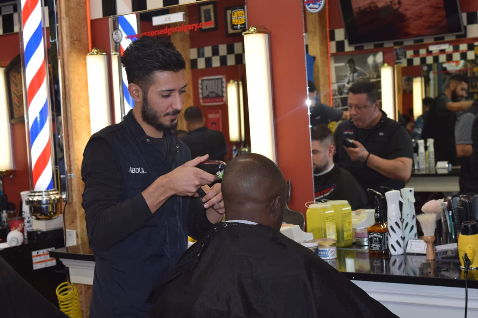 razor's edge barber stylists