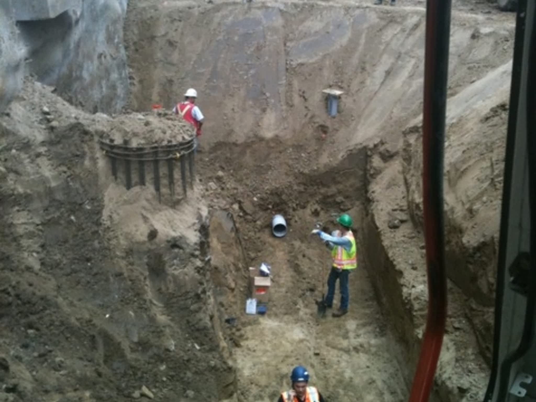 photo Chris's Excavating Inc