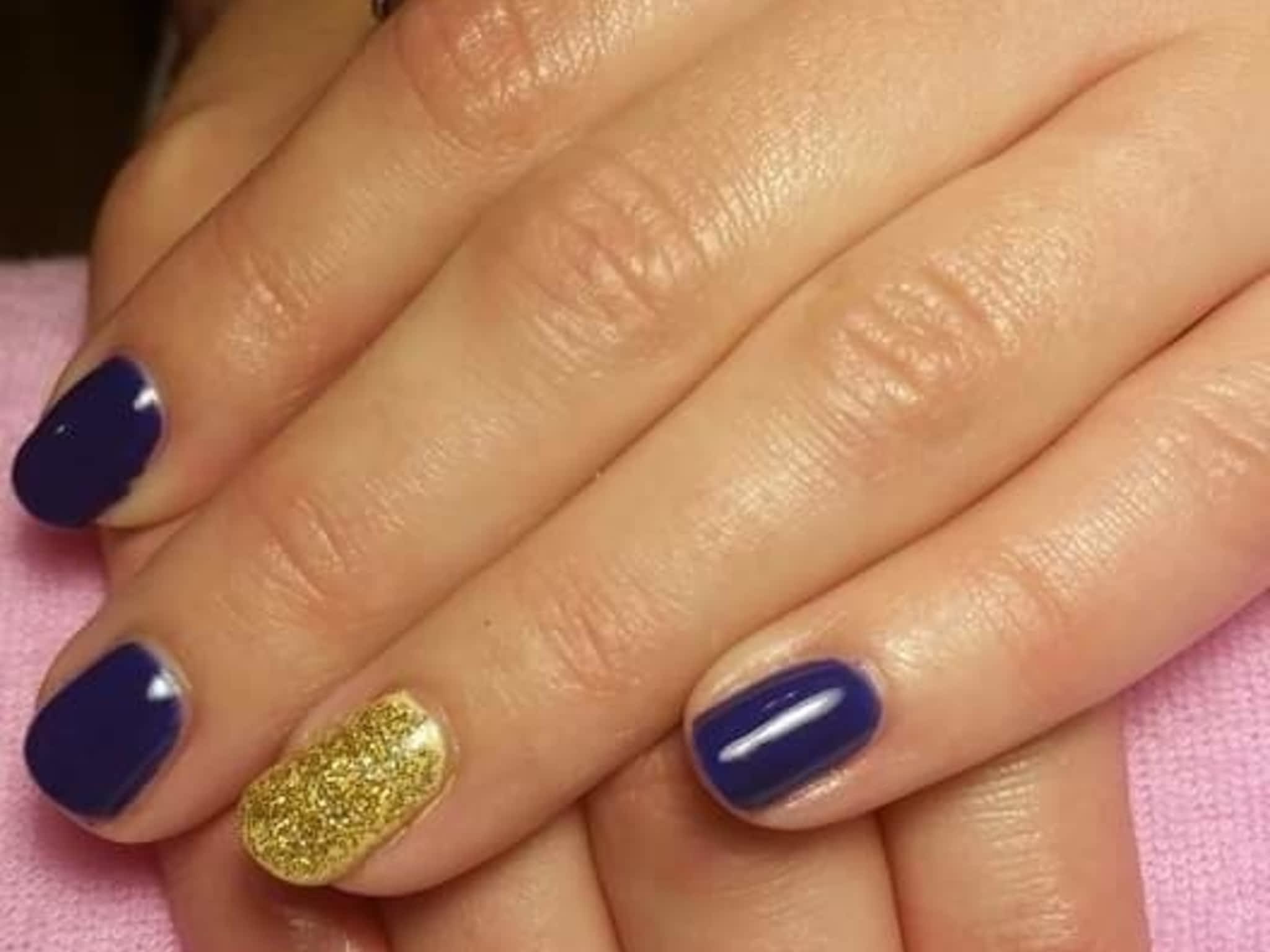 photo Hands Down Nail Studio