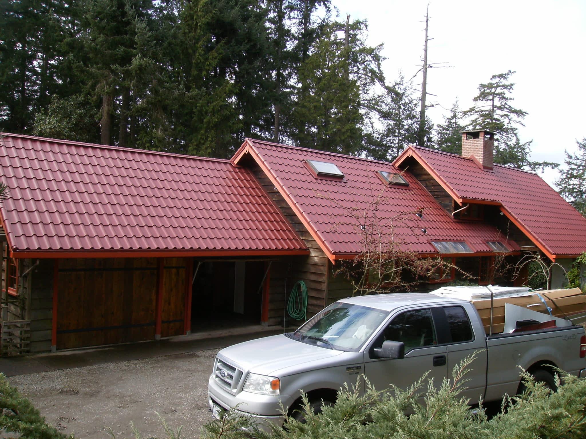 photo Canwest Roofing