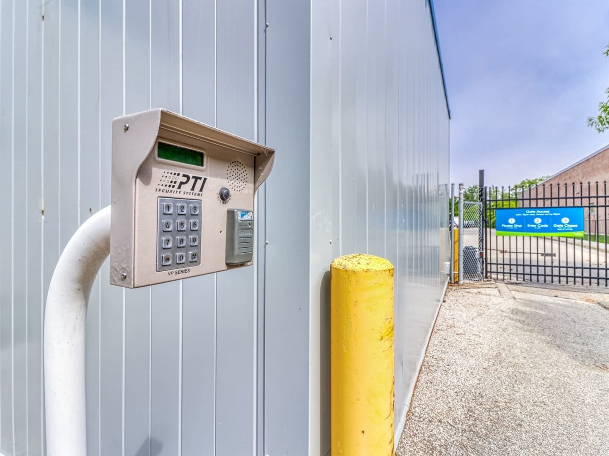 photo SmartStop Self Storage