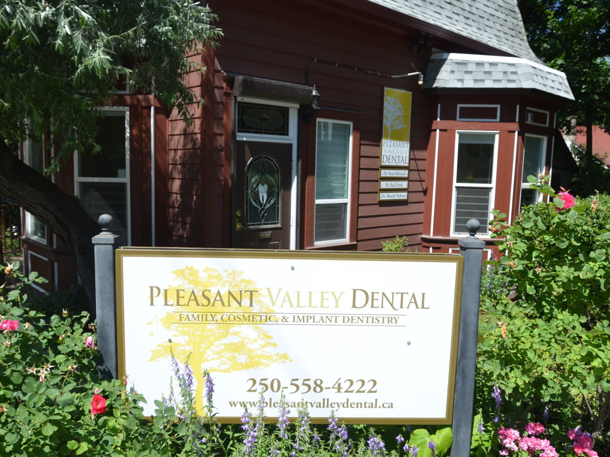 photo Pleasant Valley Dental