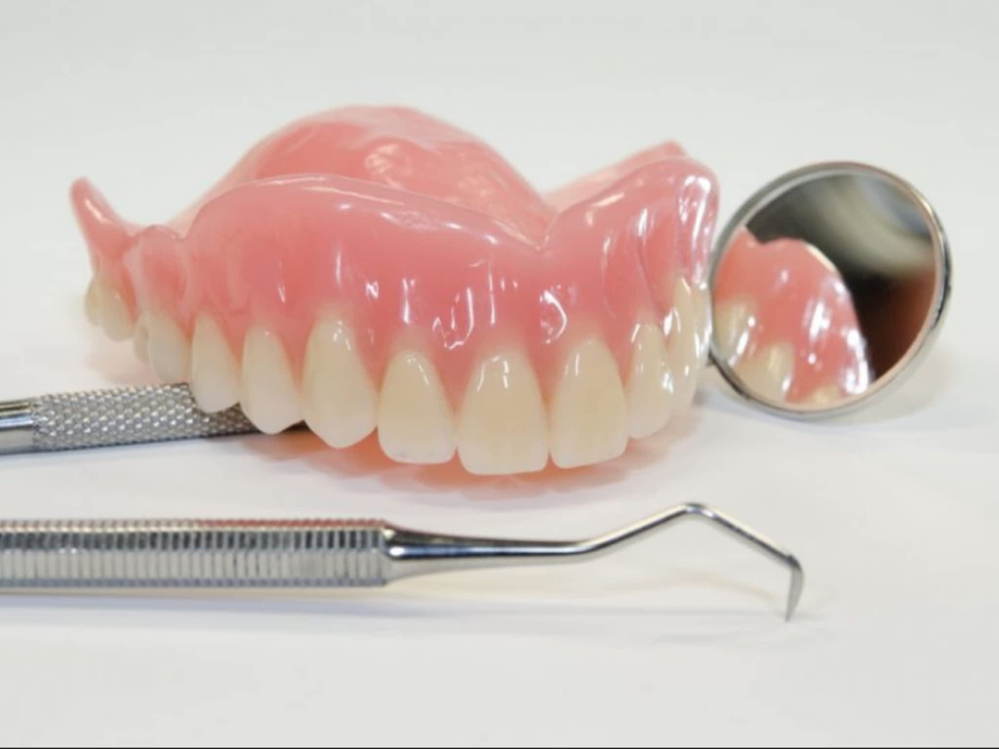 photo Les Centres Dentaires Sirois, Sabrina Sirois denturologiste Limoilou