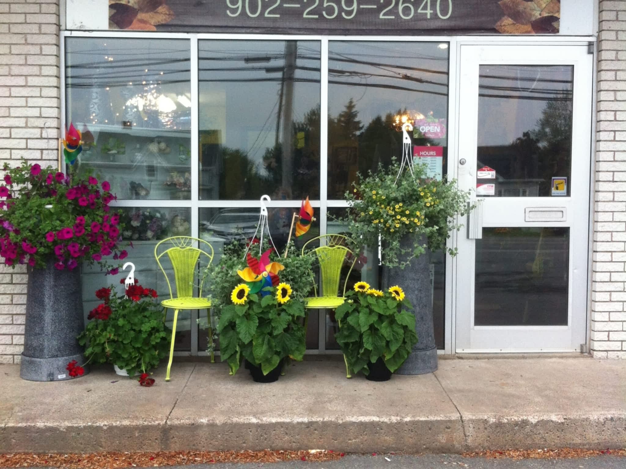 photo Crabapple Cottage Floral & Gifts