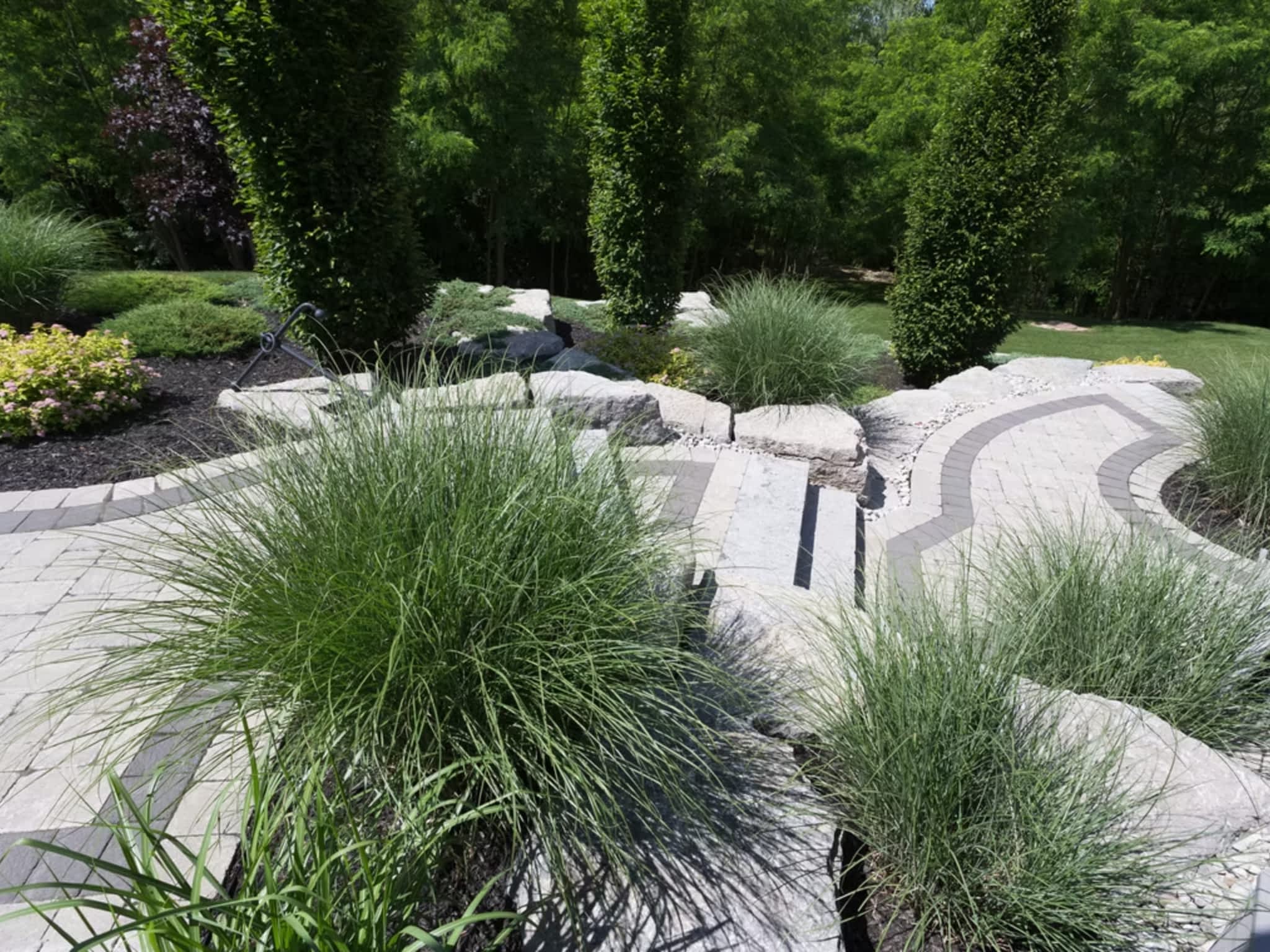 photo Cedarlane Landscape & Design