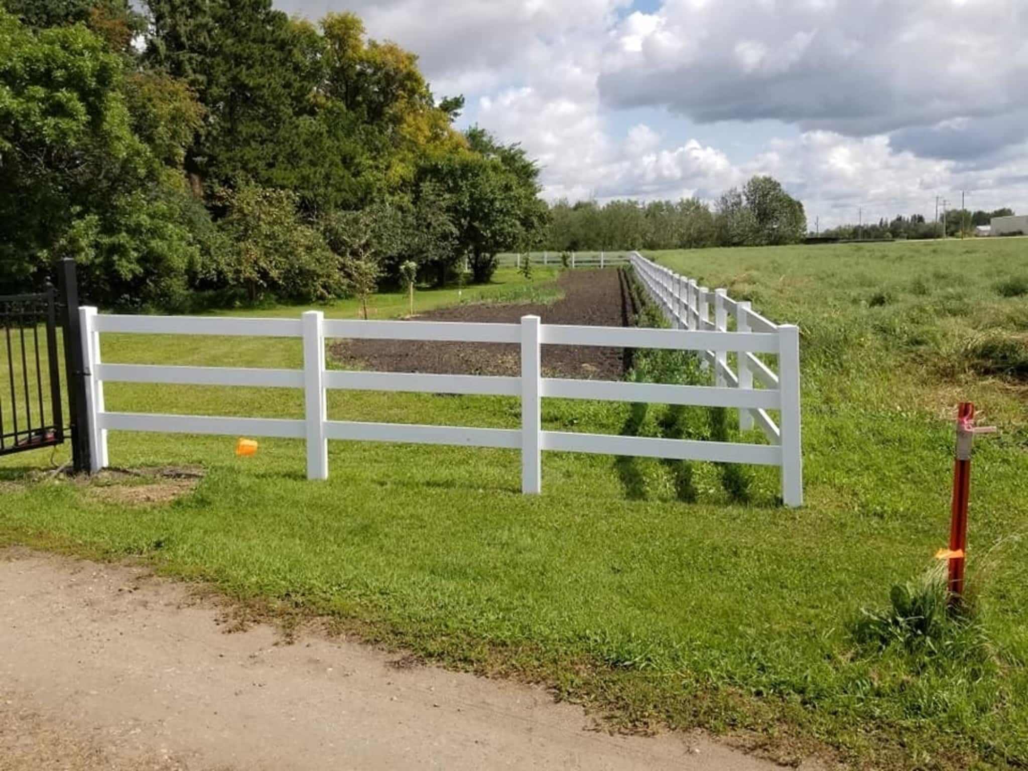 photo Alberta Gate & Fence