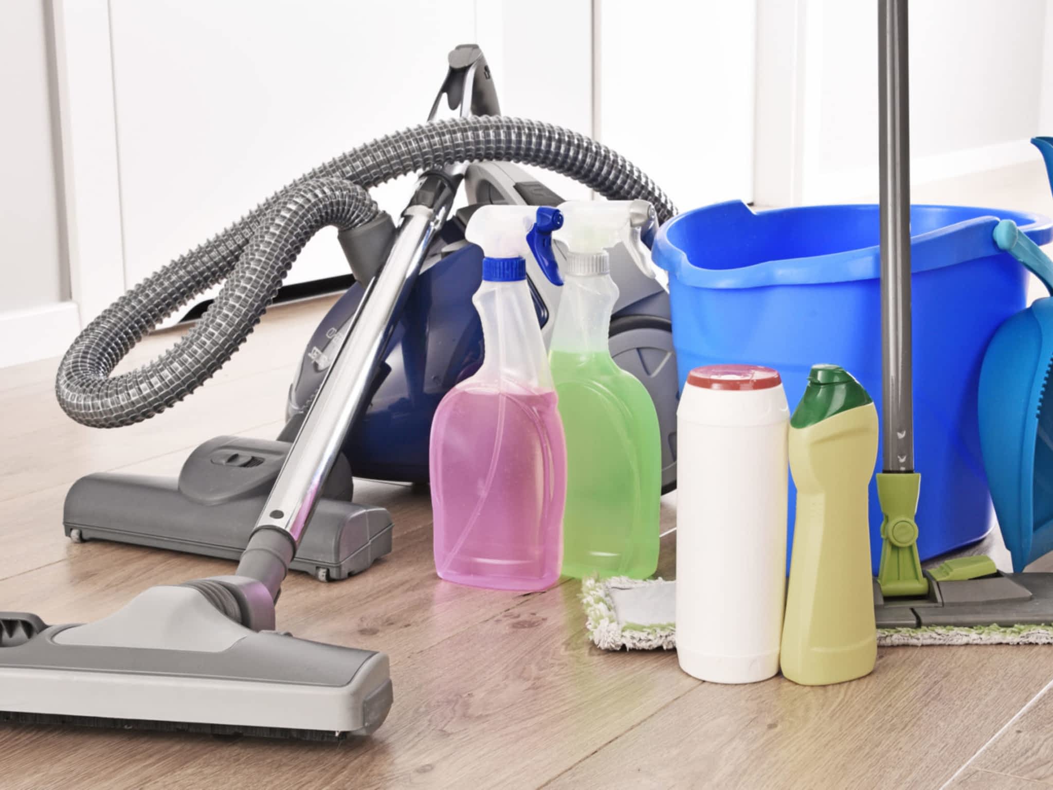 photo Squeaky Clean Services