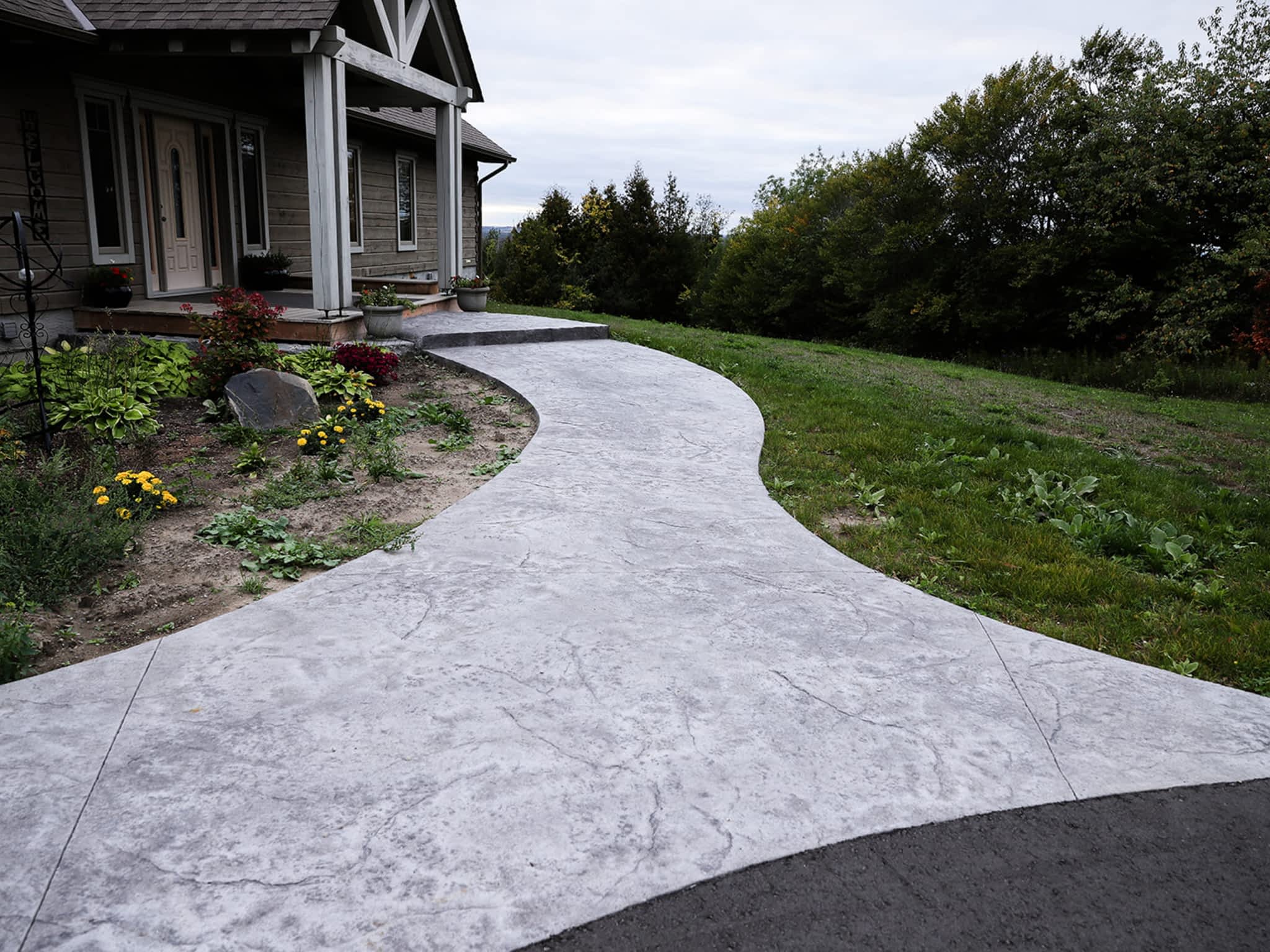 photo Van de Bor Paving Ltd