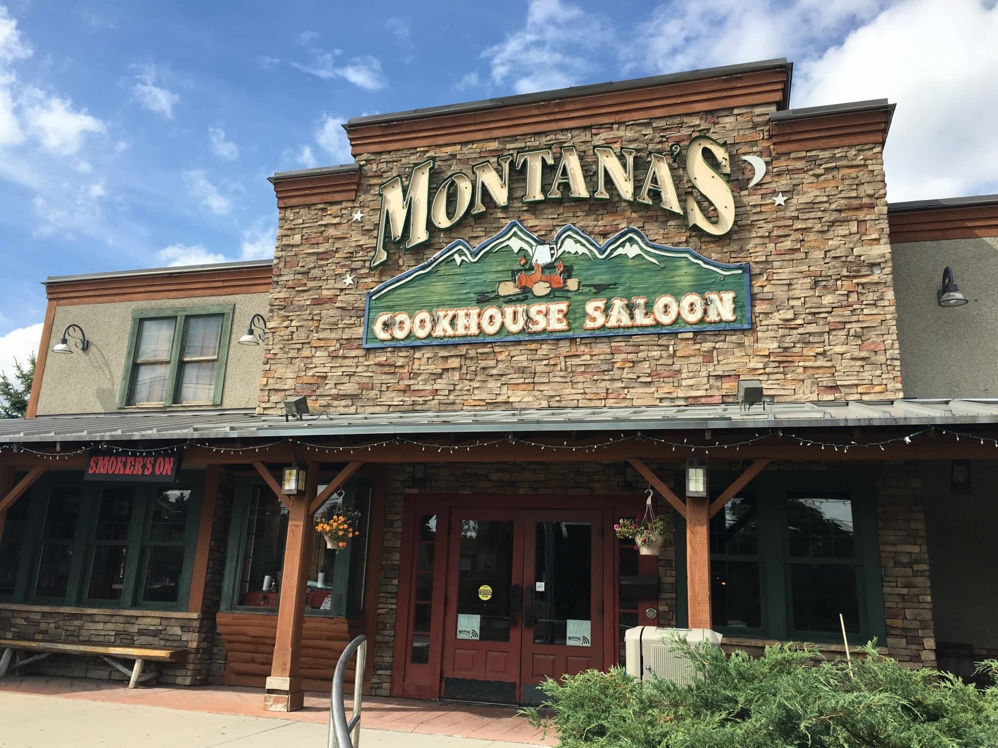 photo Montana's Cookhouse Bar & Grill