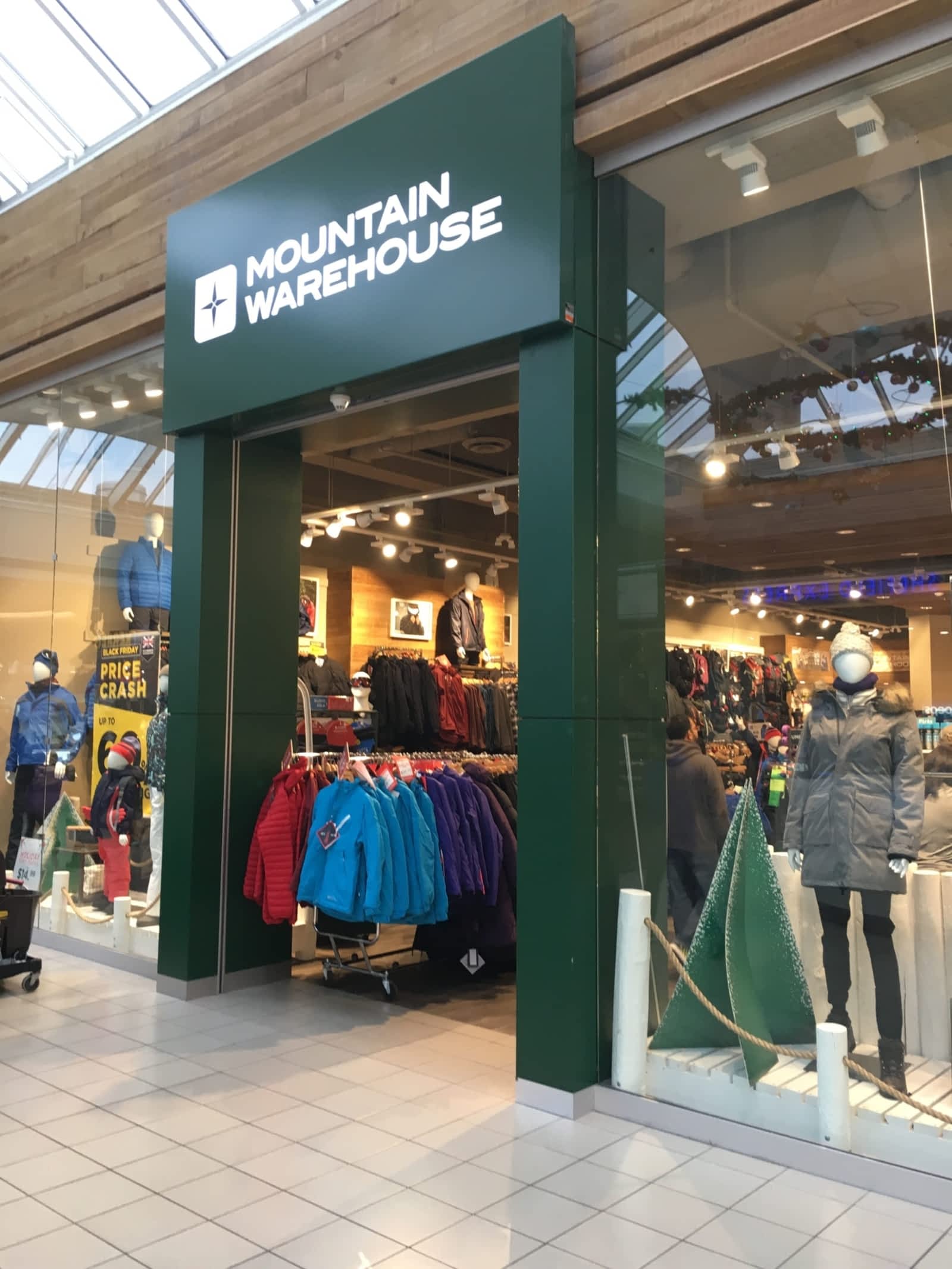 New Mountain Warehouse store comes to Cornwall Services