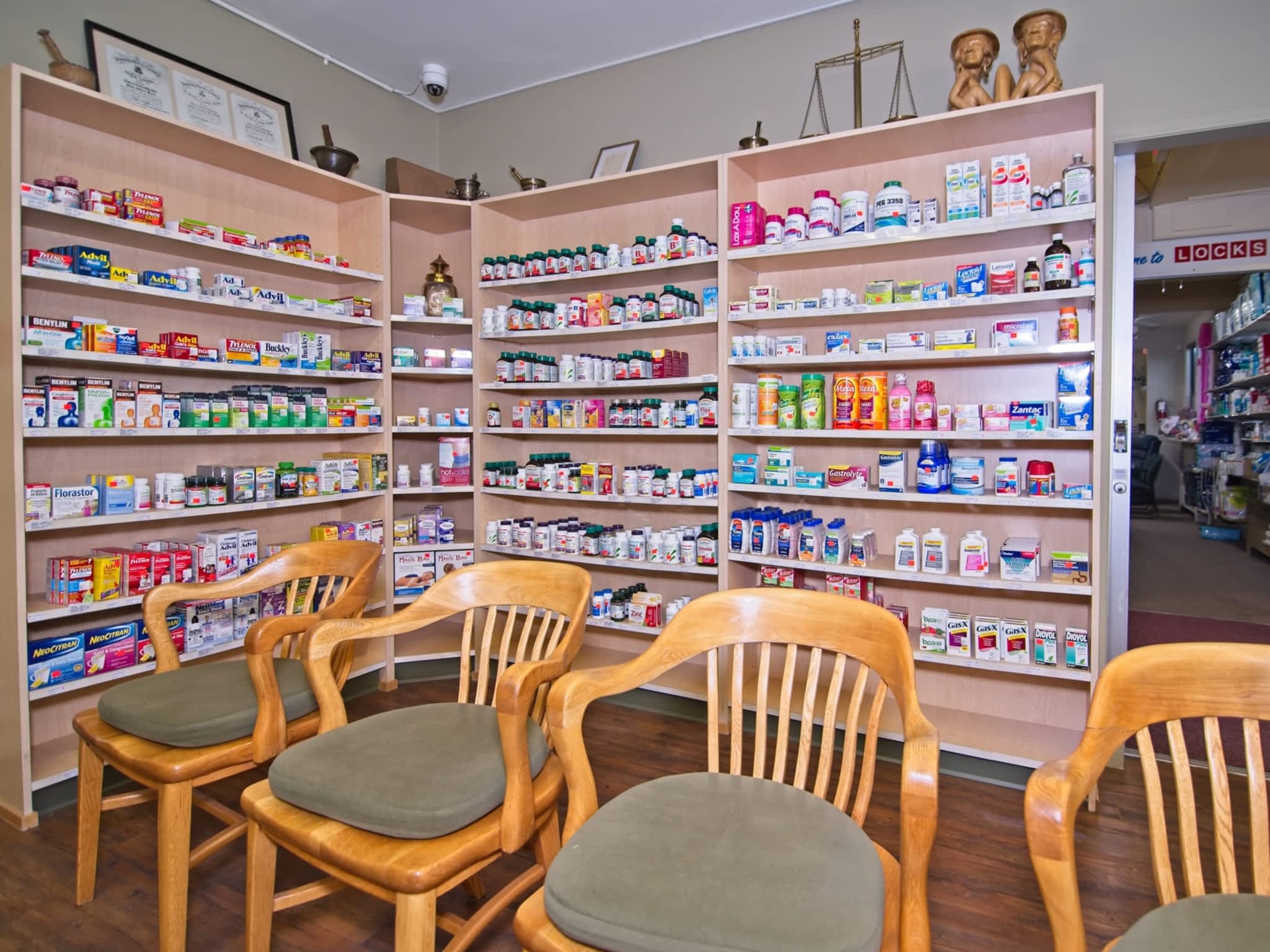 photo Lock's Pharmacy