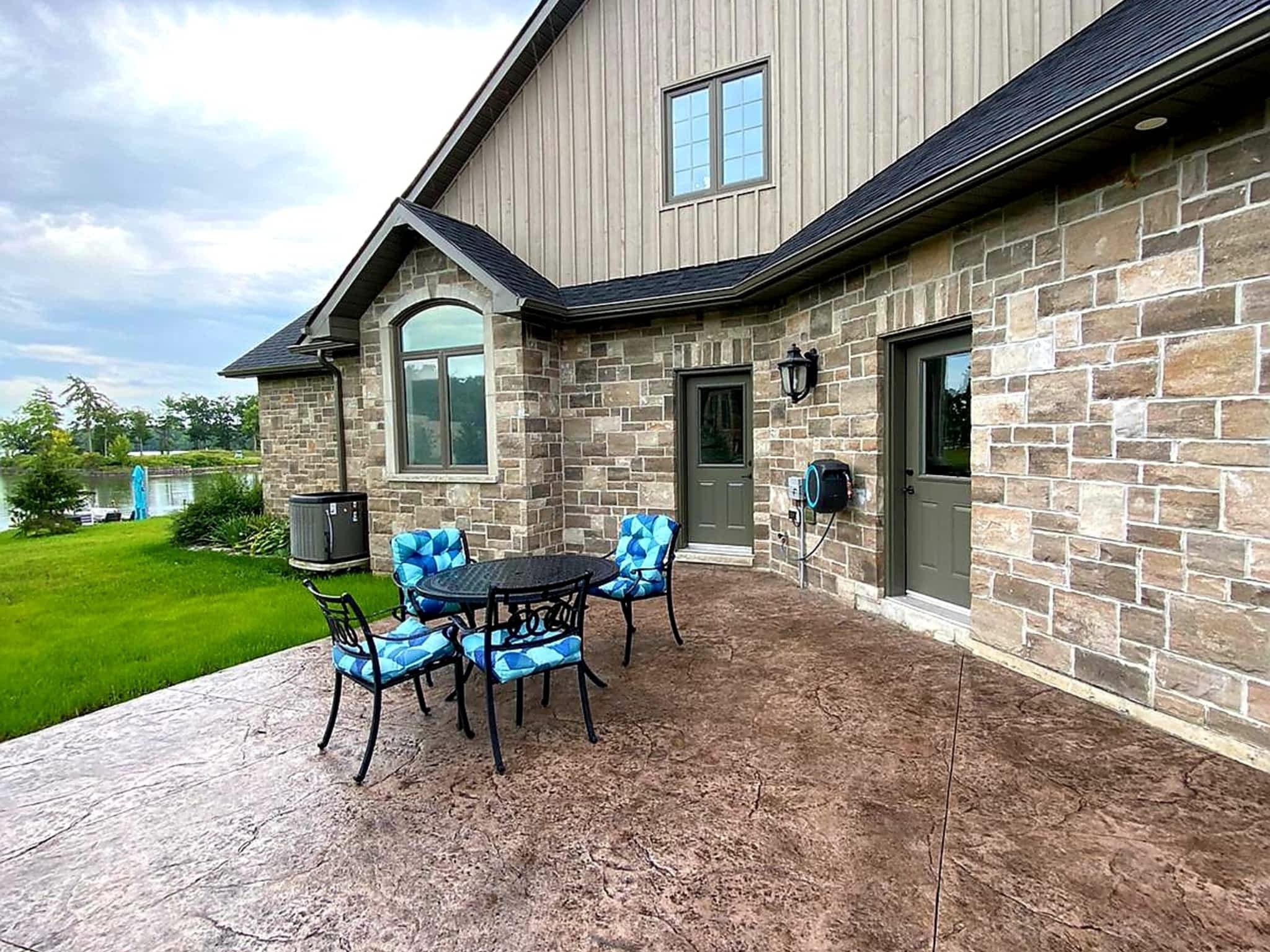 photo Van de Bor Paving Ltd