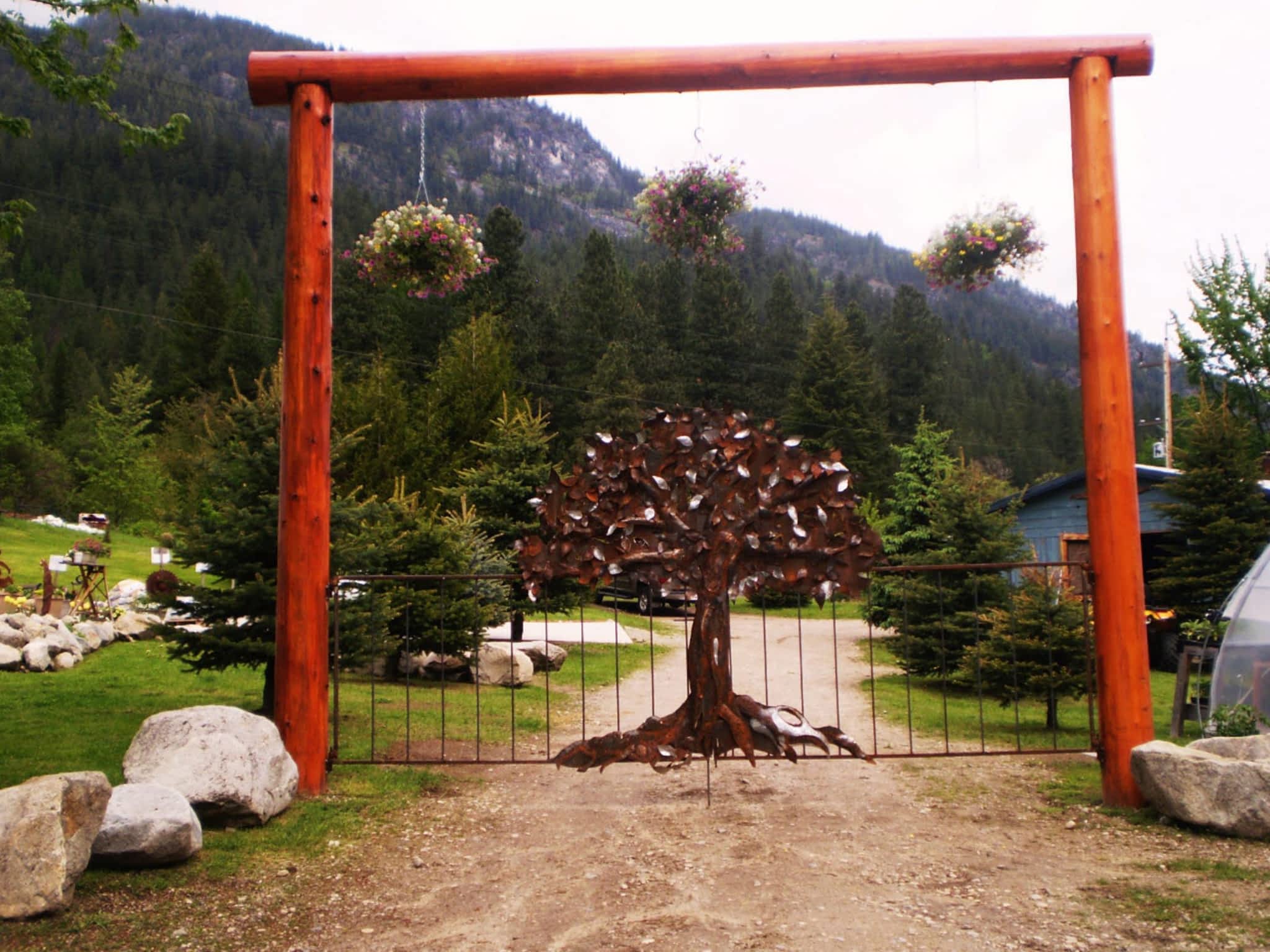 photo Family Tree Gardening