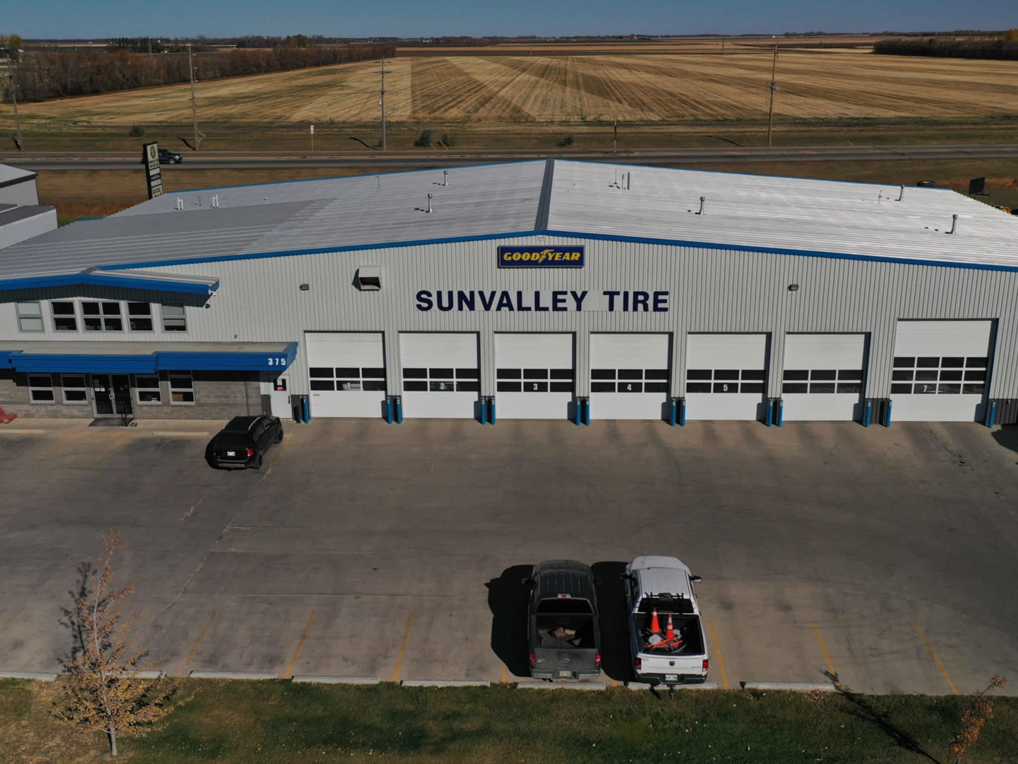 photo Sunvalley Tire Distributor For Goodyear Tires