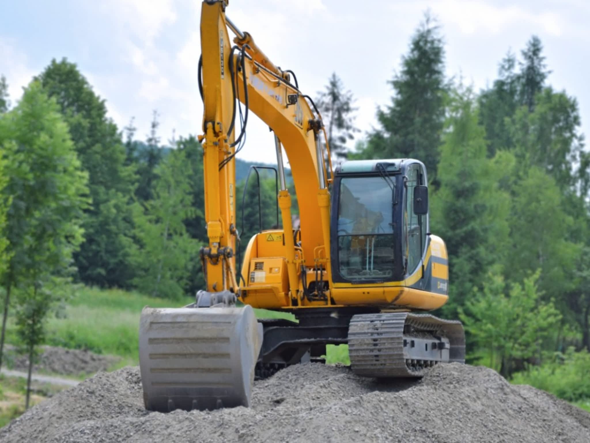 photo Entretien Martel Excavation - Excavateur Val Bélair